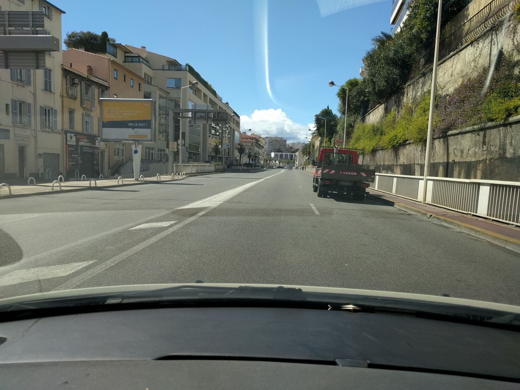 Street view near Appartement Vaste Horizon, Cannes — © baptistemm (CC BY-SA · Mapillary)