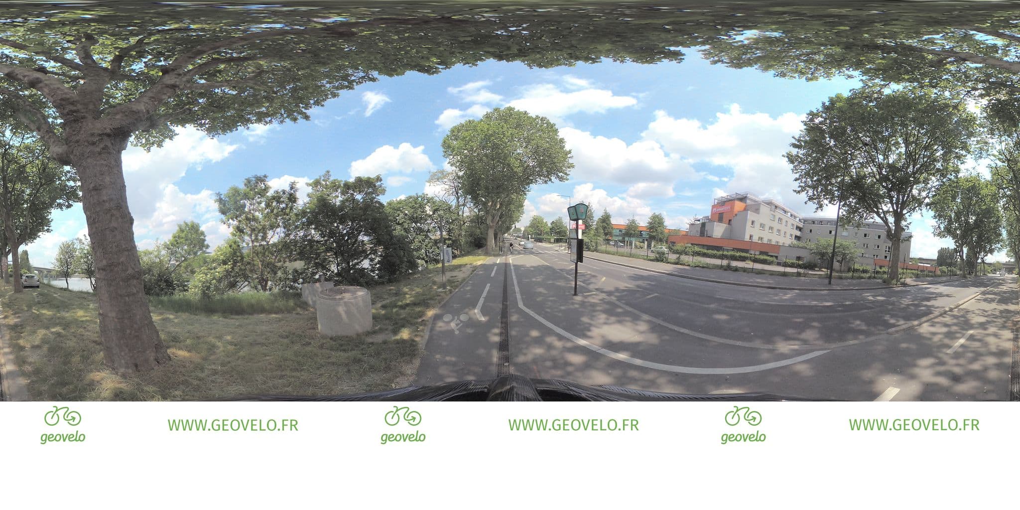 Street view near Résidence de tourisme, Choisy-le-Roi — © simon_geovelo (CC BY-SA · Mapillary)