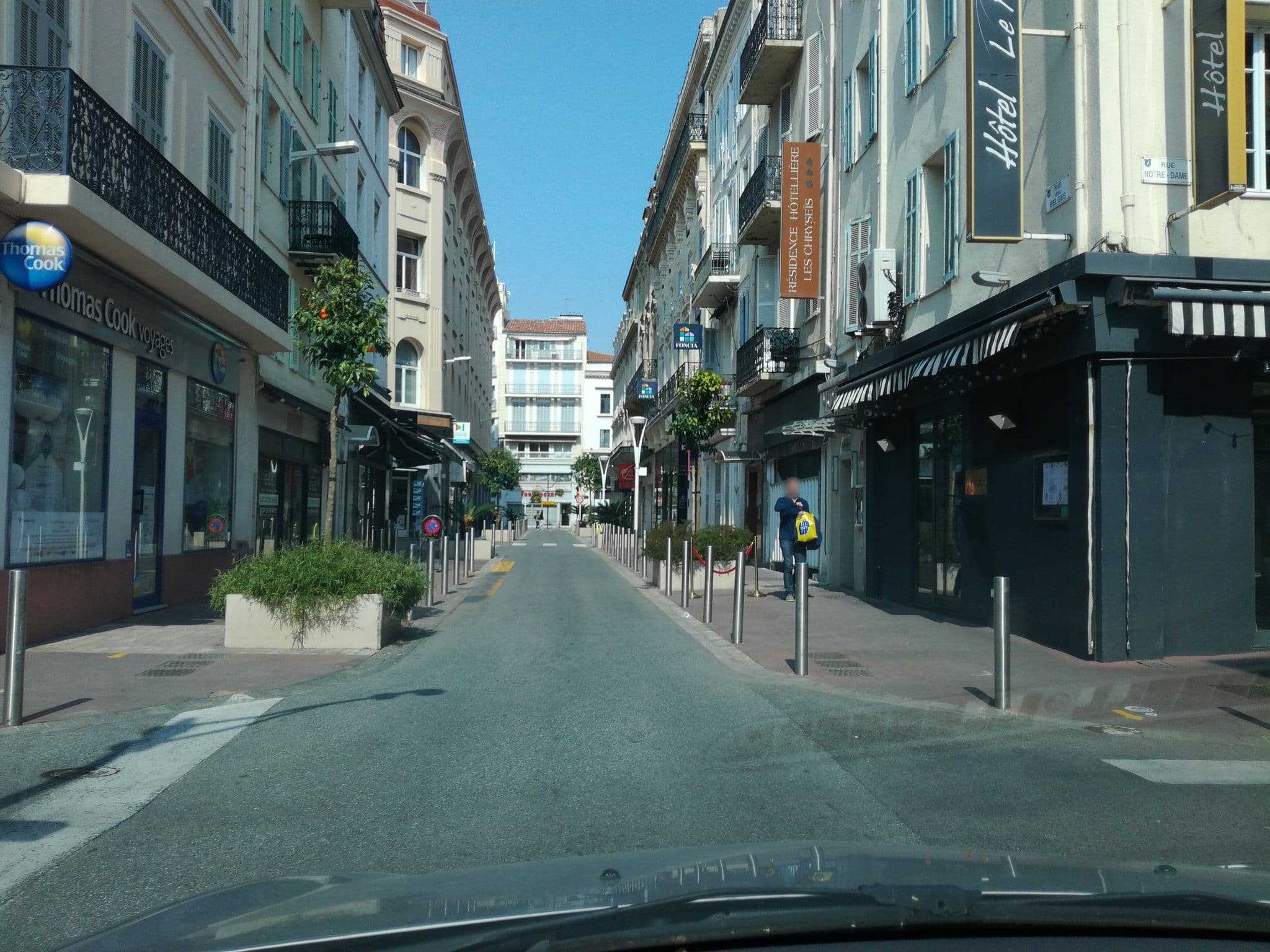 Street view near Résidence Chryseis, Cannes — © baptistemm (CC BY-SA · Mapillary)
