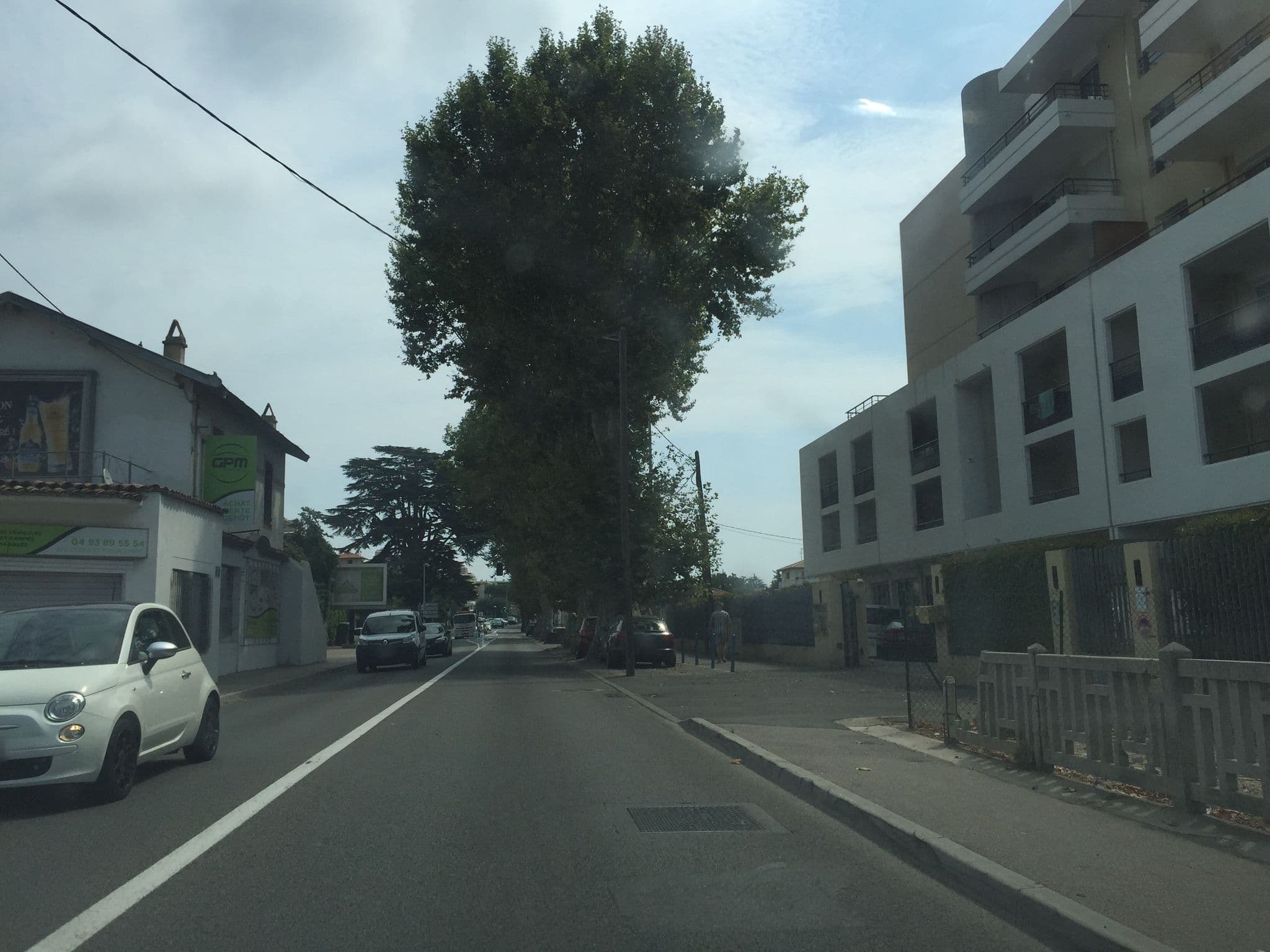 Street view near Nemea Appart'Hotel Cagnes-sur-Mer Le Lido, Cagnes-sur-Mer — © jesolem (CC BY-SA · Mapillary)