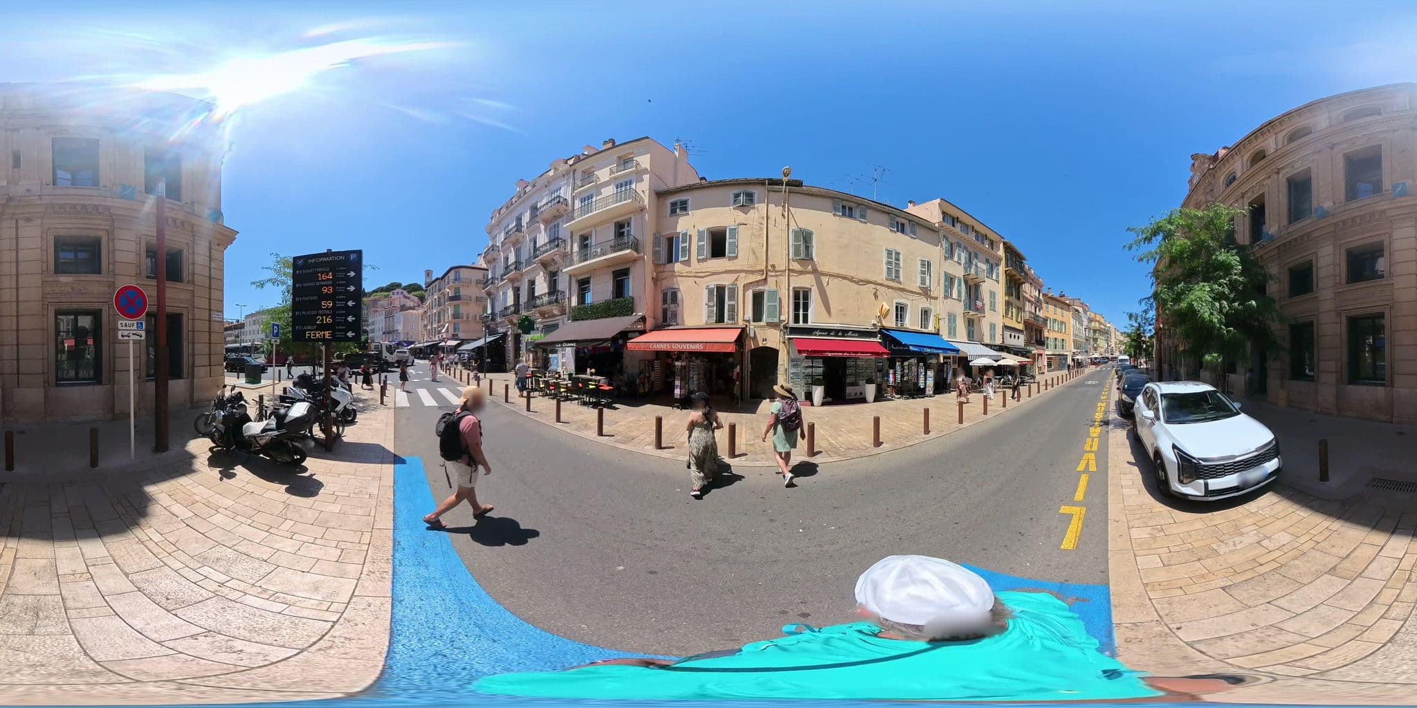 Street view near Alaro les Étages, Cannes — © graharg (CC BY-SA · Mapillary)