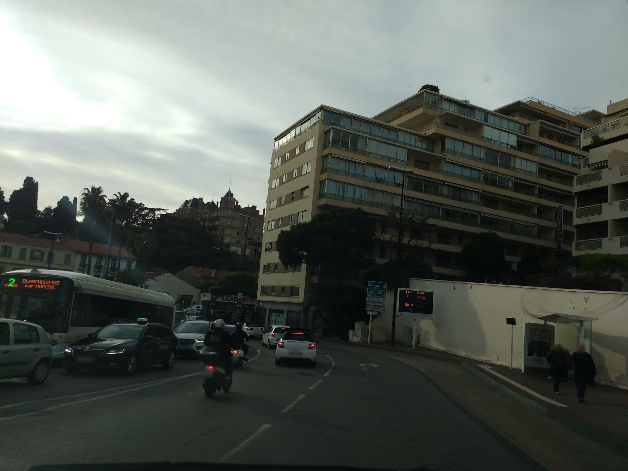 Street view near Villa les Palmes, Cannes — © thetornado76 (CC BY-SA · Mapillary)