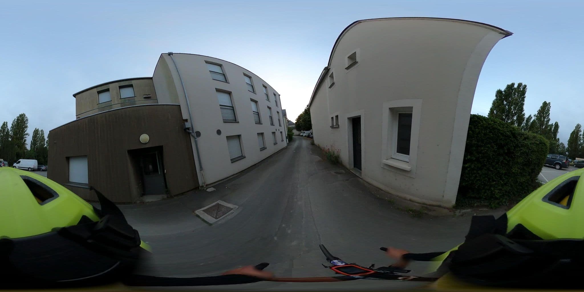 Street view near éthic étapes Ile d'Or, Amboise — © velocamion (CC BY-SA · Mapillary)