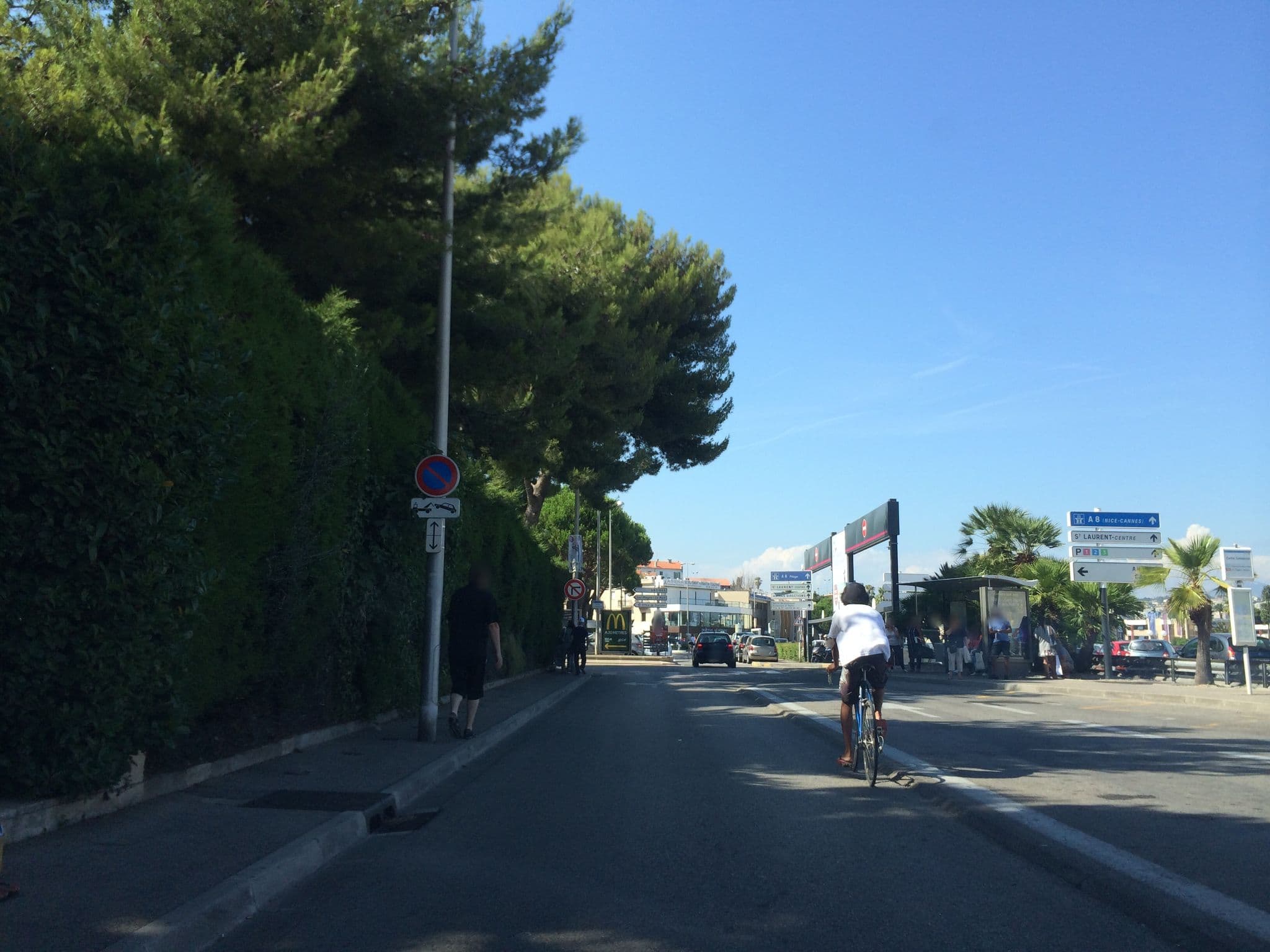 Street view near Swimming Pool, Saint-Laurent-du-Var — © jesolem (CC BY-SA · Mapillary)