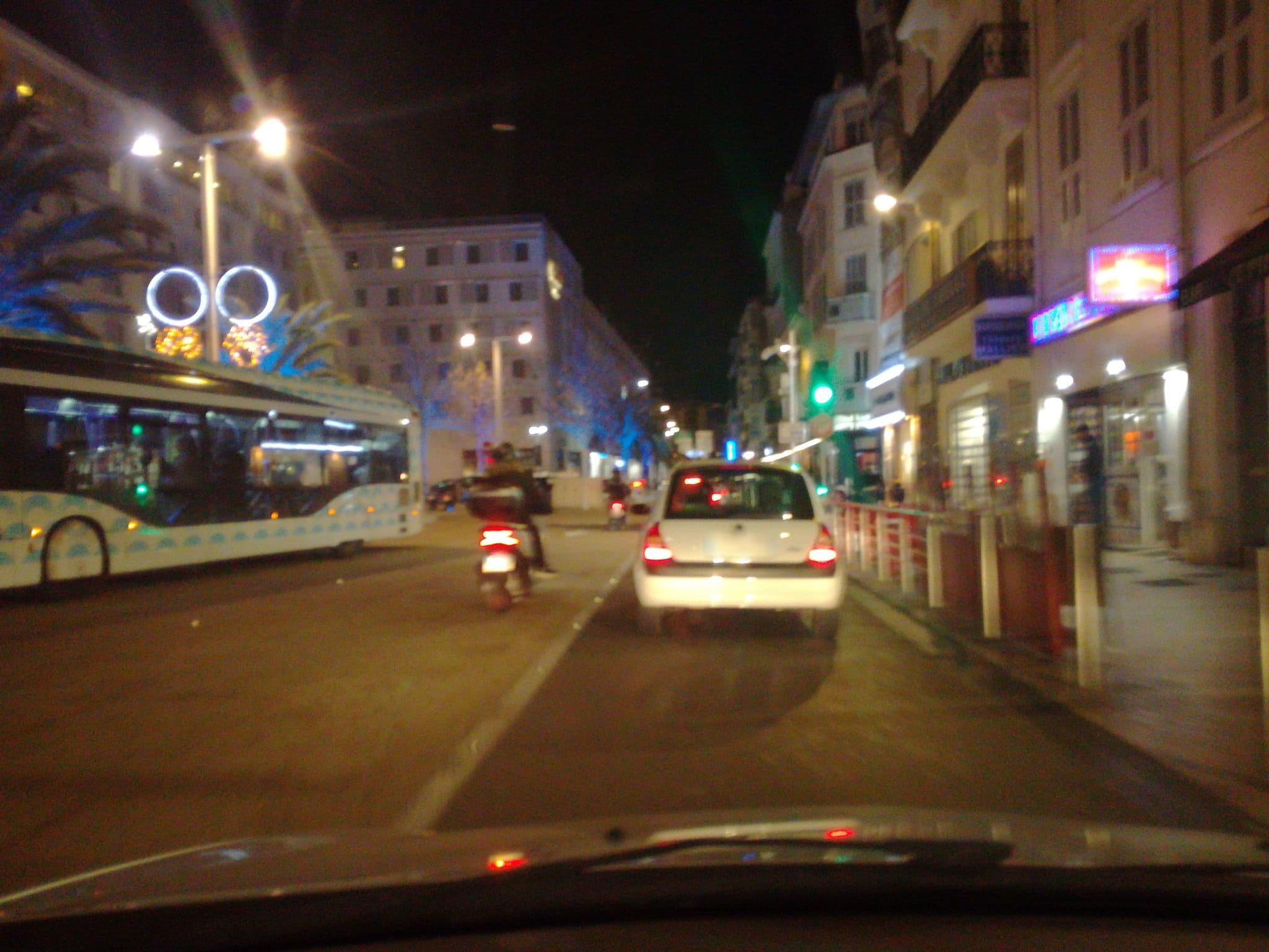 Street view near Alan Robert's Hotel, Cannes — © baptistemm (CC BY-SA · Mapillary)