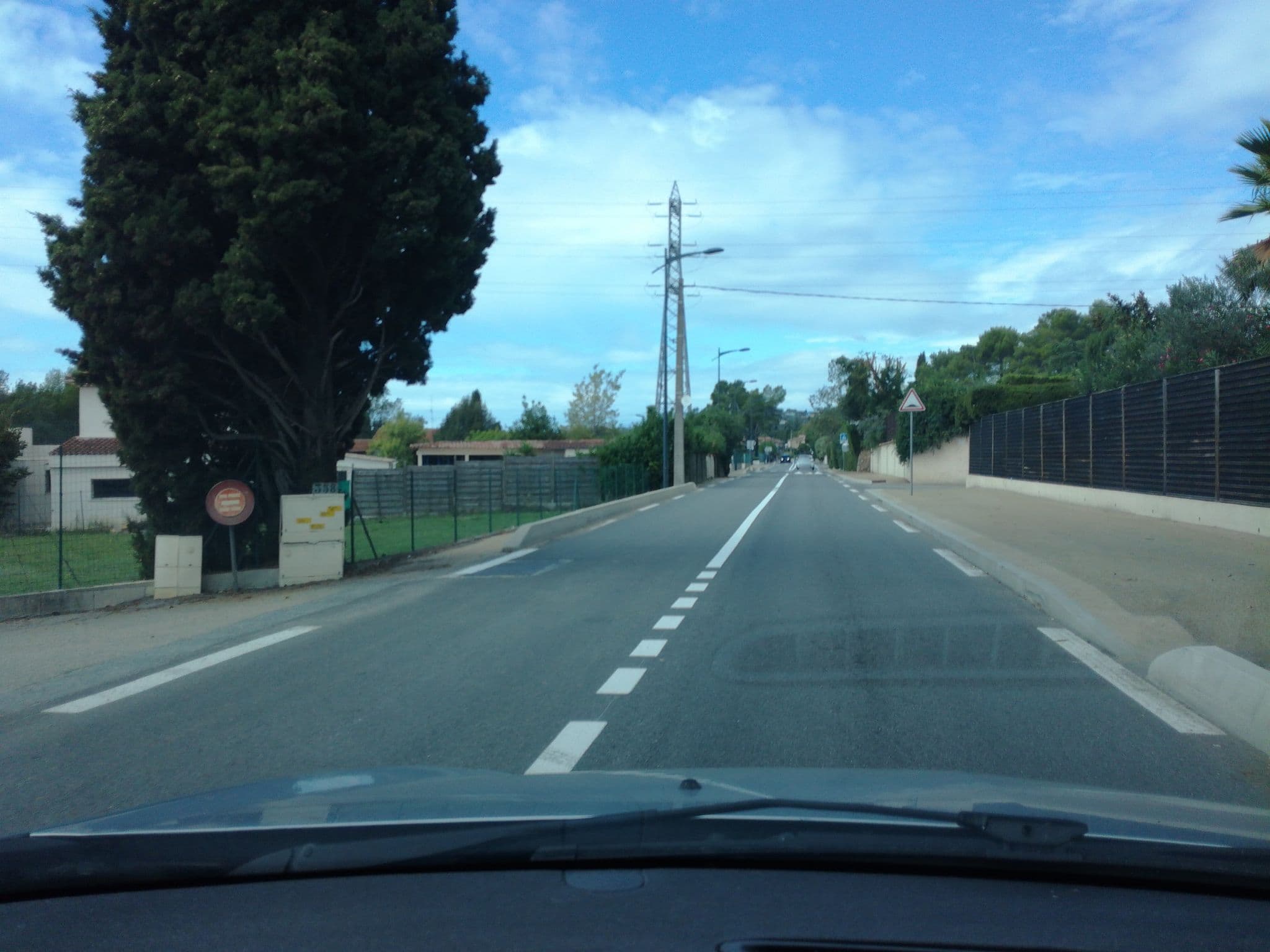 Street view near La Bastide du golf, Mougins — © baptistemm (CC BY-SA · Mapillary)
