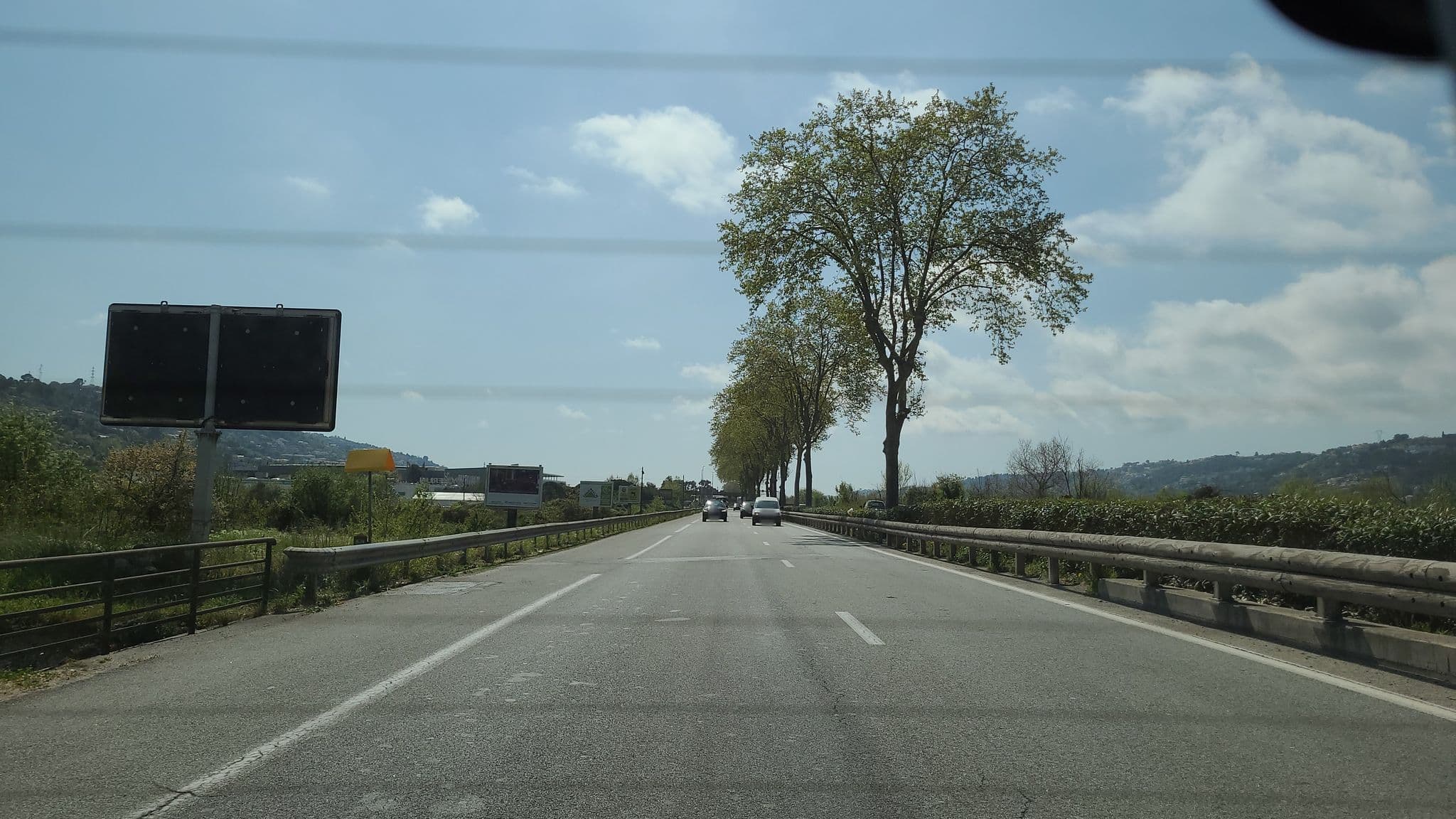 Street view near MMV L'alpazur, Gattières — © ccournede (CC BY-SA · Mapillary)