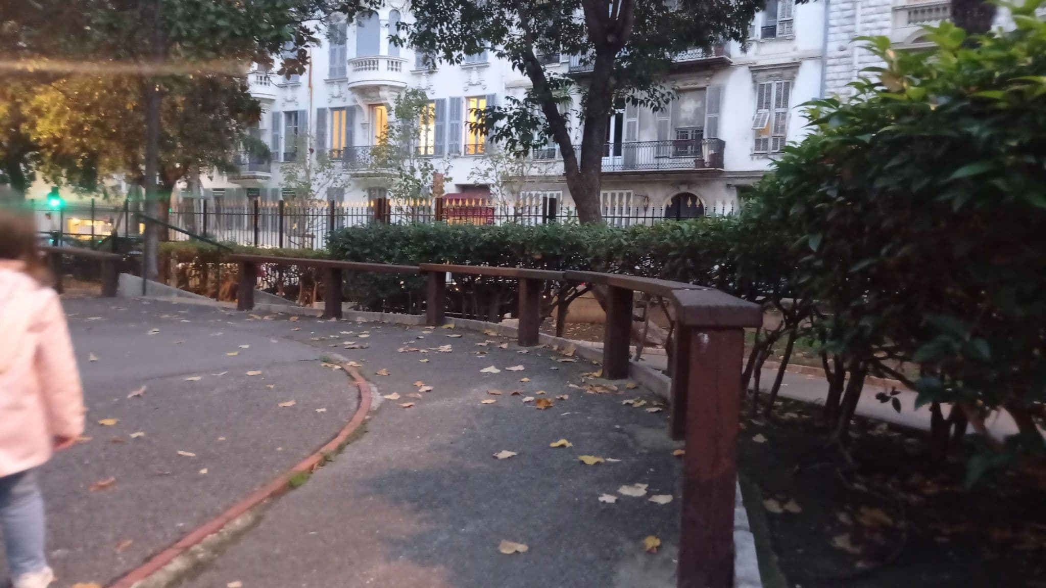 Street view near Hugo Park, Jean-Médecin — © Sanchezbabs (CC BY-SA · Mapillary)