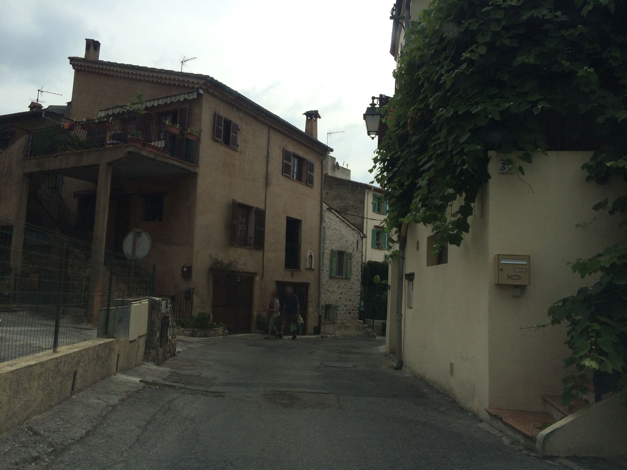 Street view near Le Coureï by Gites de France, La Colle-sur-Loup — © jesolem (CC BY-SA · Mapillary)