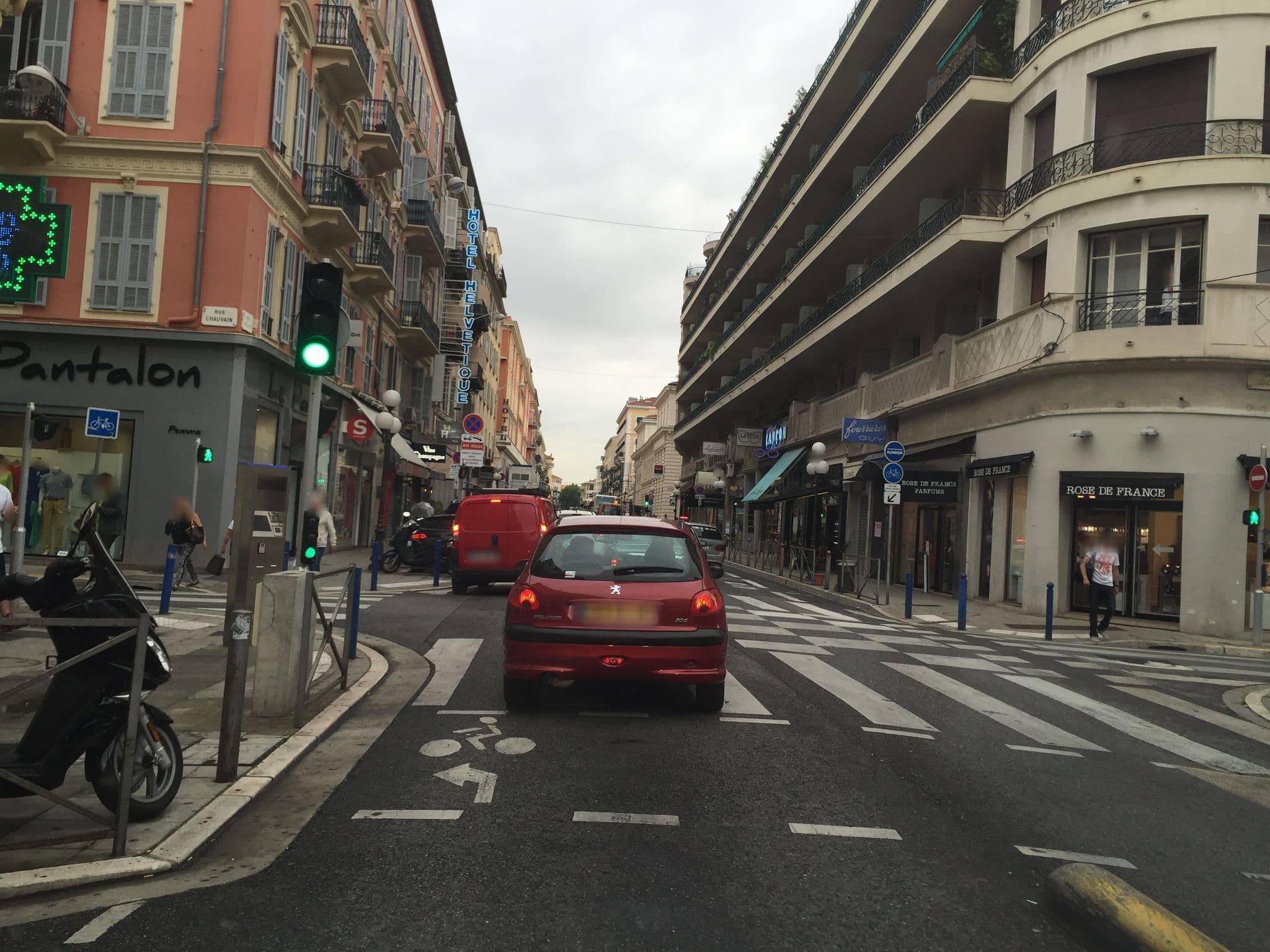Street view near The Originals Boutique, Hôtel Le Seize, Nice Centre (Qualys-Hotel), Jean-Médecin — © zimmy (CC BY-SA · Mapillary)