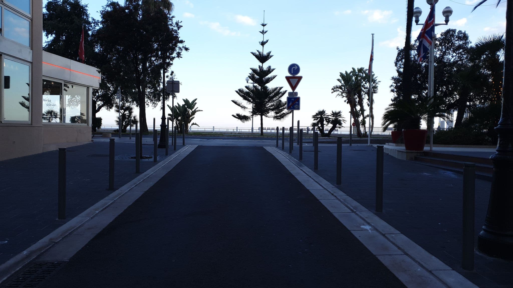 Street view near Royal Lux NICE -Last floor, Jean-Médecin — © flox (CC BY-SA · Mapillary)