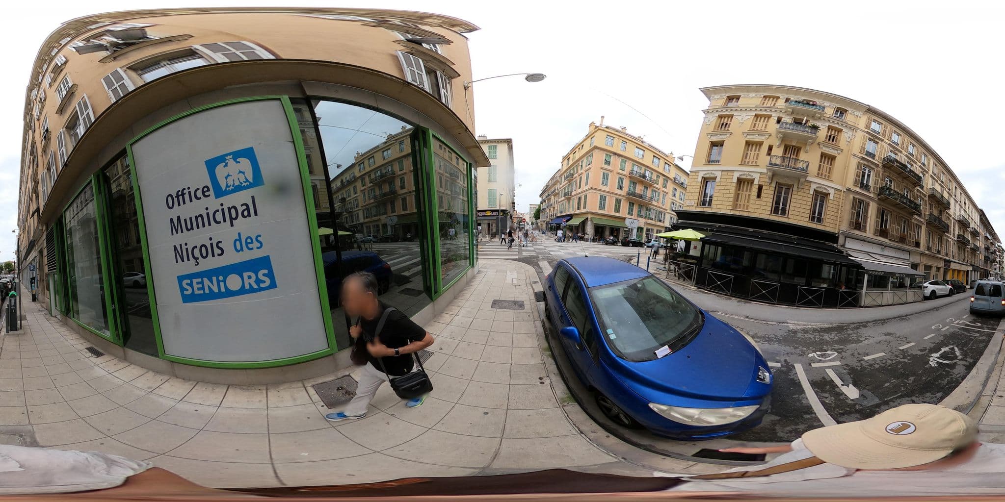 Street view near Nice Pebbles Locations Vacances, Vieille Ville — © annekaro (CC BY-SA · Mapillary)