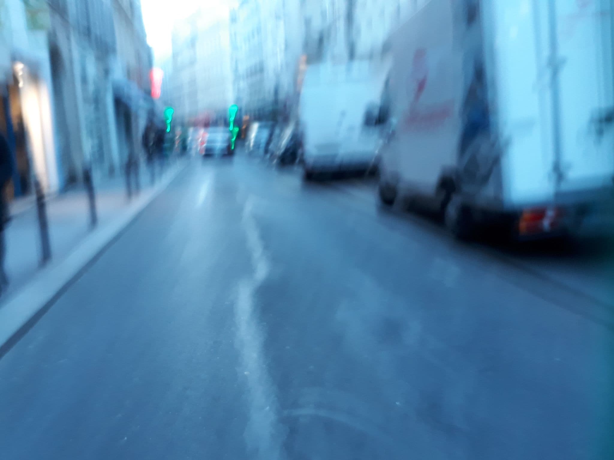 Street view near Hôtel Ernest, Porte Saint-Denis — © pierrent (CC BY-SA · Mapillary)