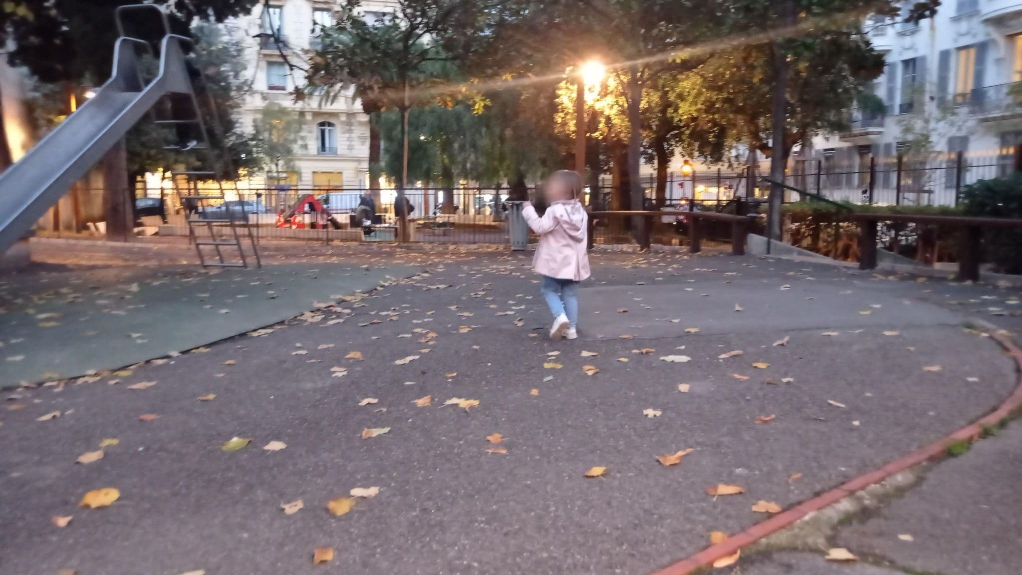 Street view near Dreamplace, Jean-Médecin — © Sanchezbabs (CC BY-SA · Mapillary)
