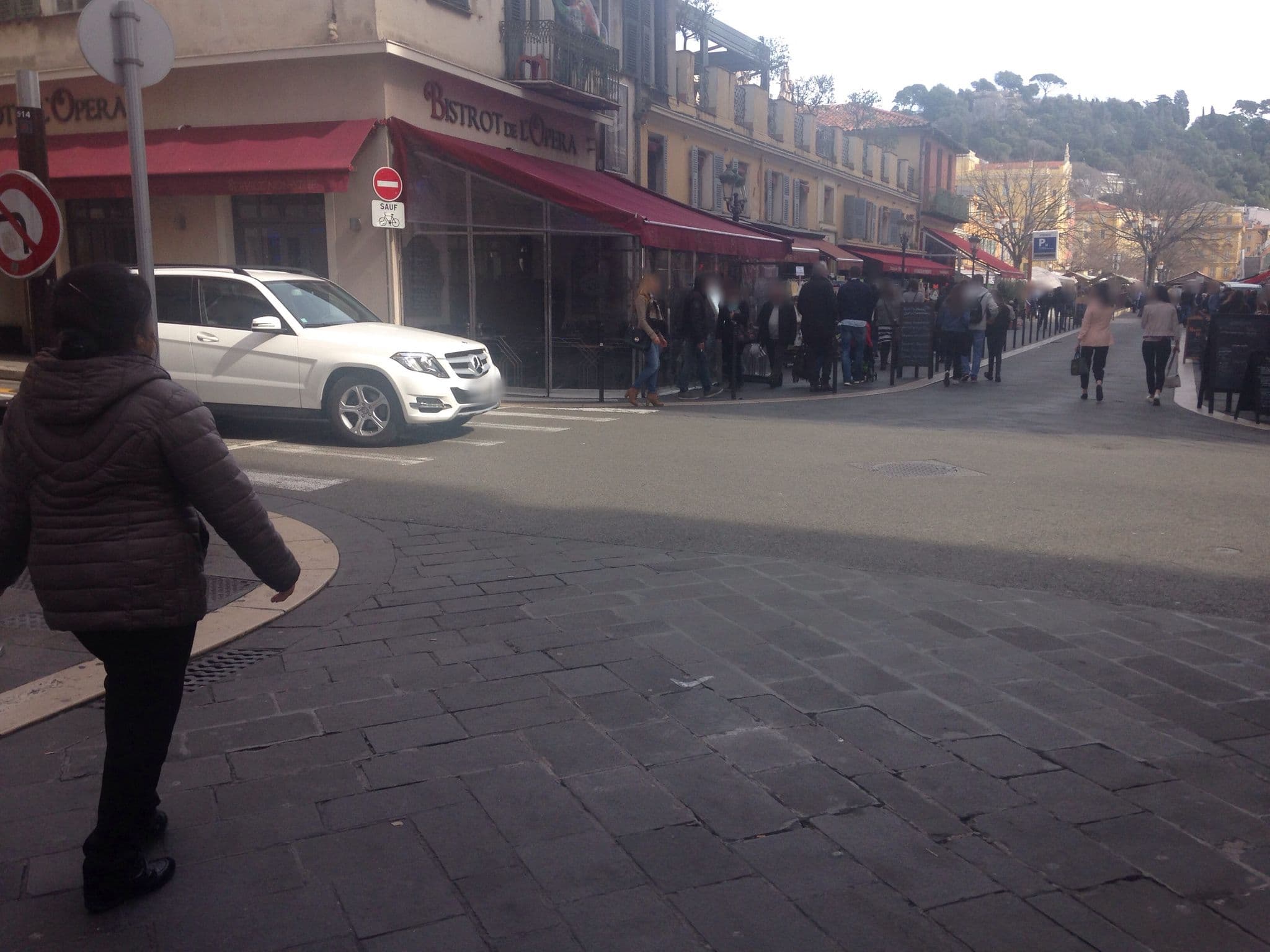 Street view near Palais Hongran de Fiana, Vieille Ville — © mamdy12 (CC BY-SA · Mapillary)