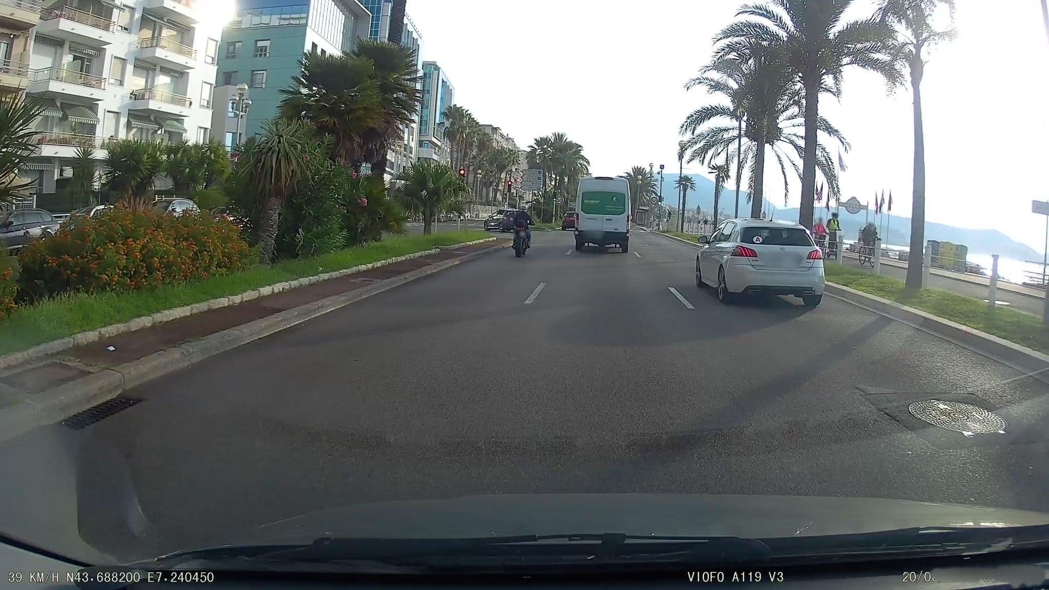 Street view near Bambou Seaview, Magnan Beaumettes — © aSaWaWa (CC BY-SA · Mapillary)