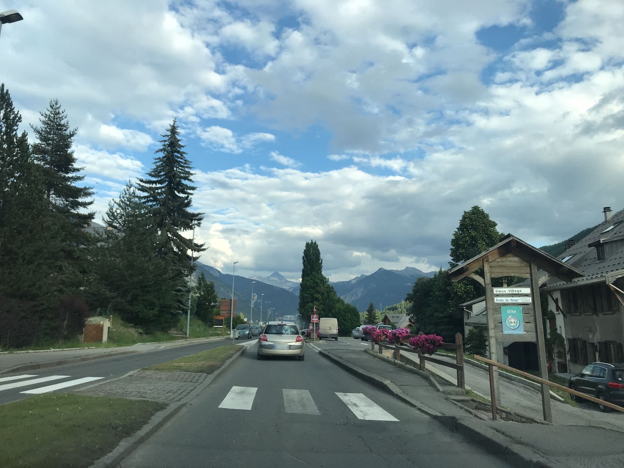 Street view near Rental Apartment Coolidge II, Saint-Chaffrey — © pgiraud (CC BY-SA · Mapillary)