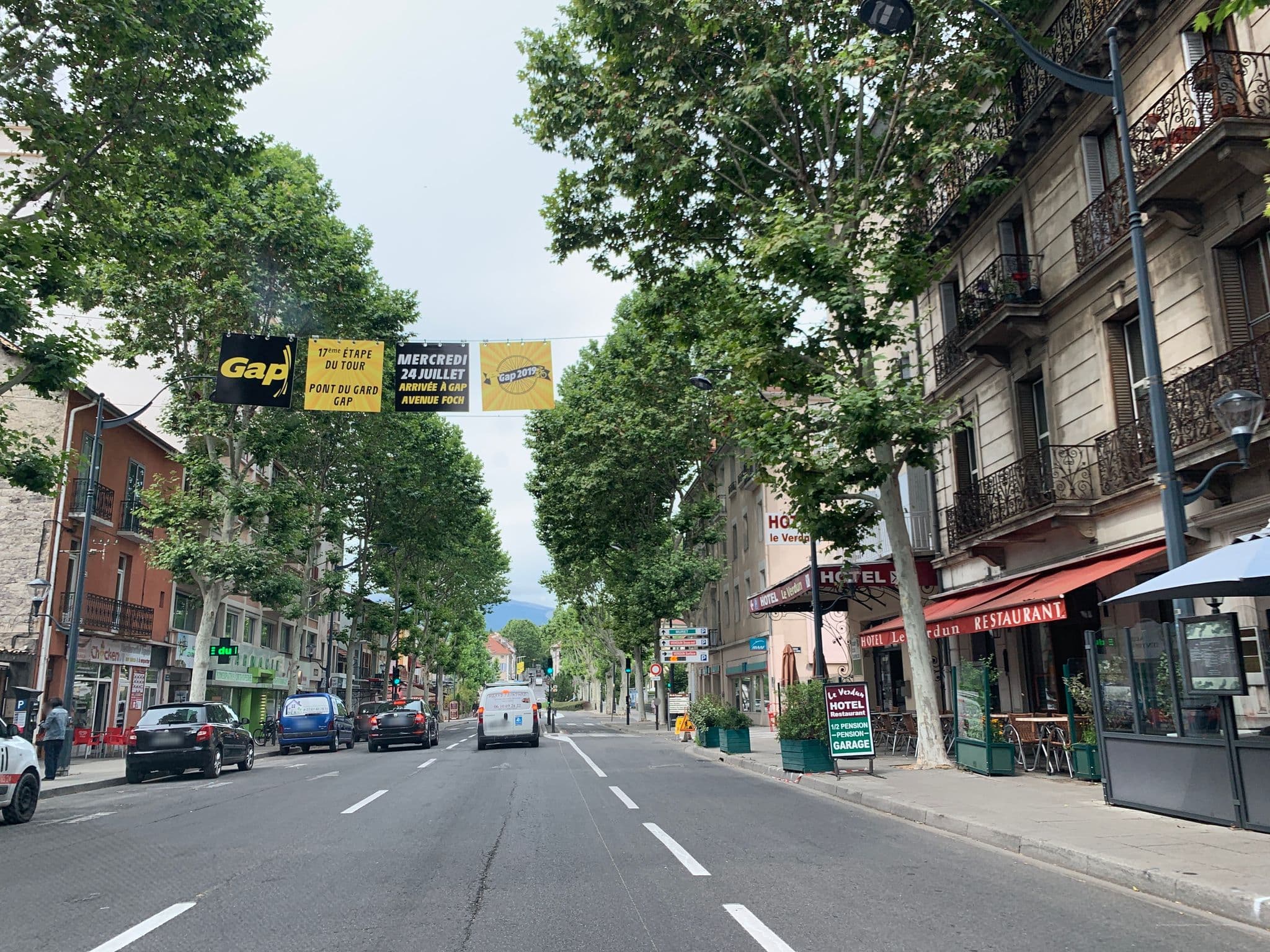 Street view near Hôtel Restaurant de Verdun, Gap — © thepriben (CC BY-SA · Mapillary)