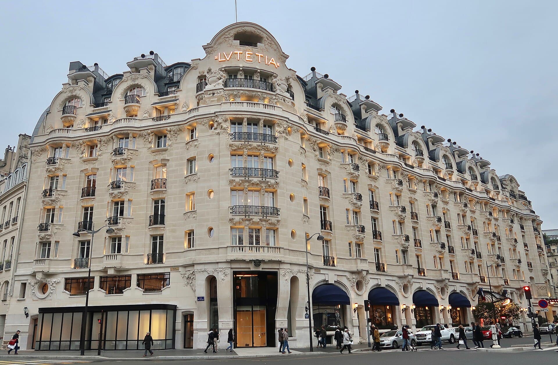 Hôtel Lutétia (via Wikimedia Commons, CC BY-SA 4.0)