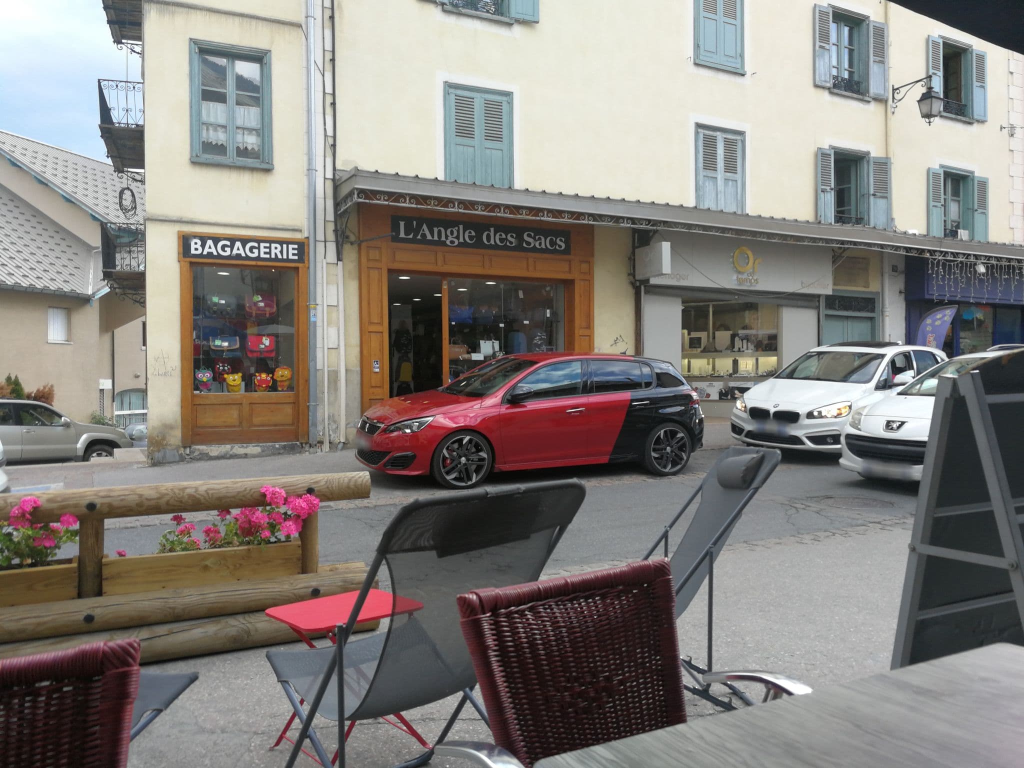 Street view near Appartement cosy montagne, Briançon — © archlinux59 (CC BY-SA · Mapillary)