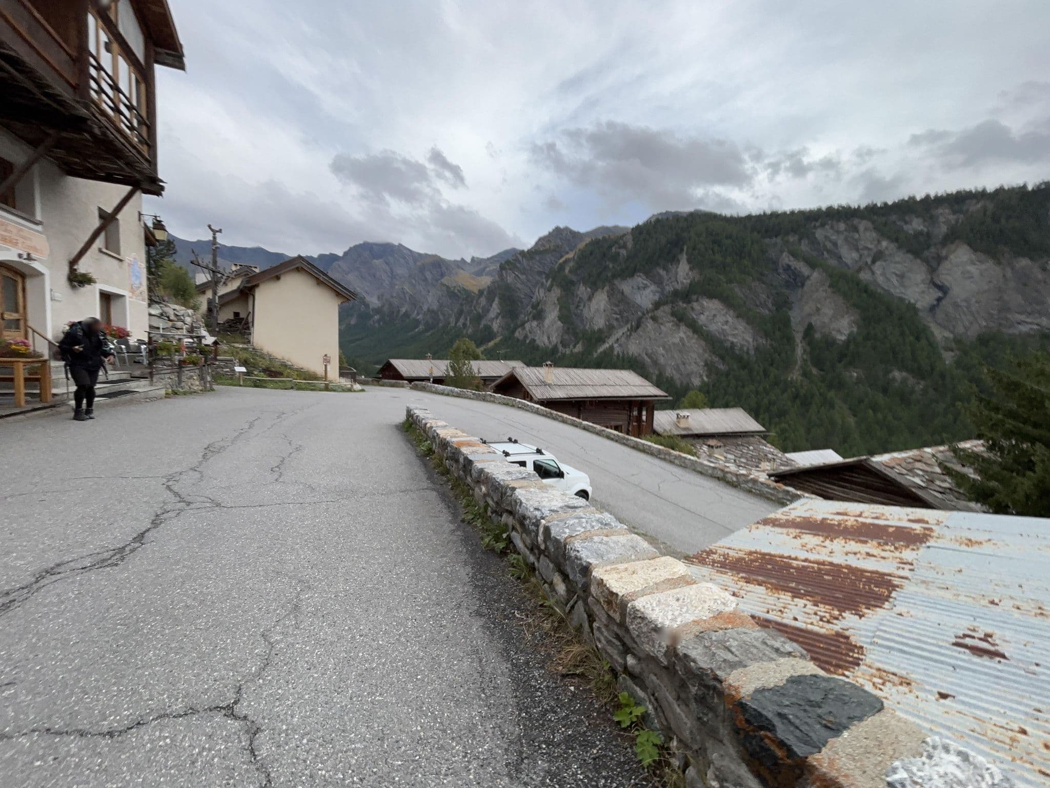 Street view near Hotelière de Saint Veran, Guillestre — © Plover_95 (CC BY-SA · Mapillary)
