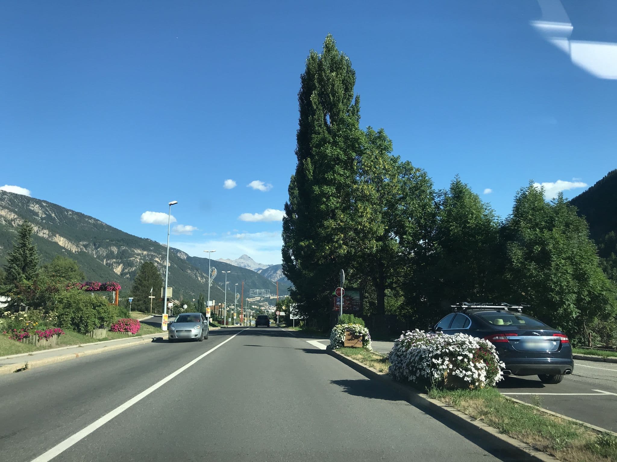 Street view near 4 Saisons Resort & Spa, Saint-Chaffrey — © pgiraud (CC BY-SA · Mapillary)