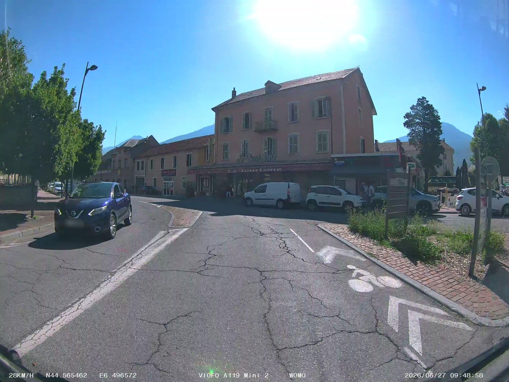 Street view near Hôtel le Tourisme, Embrun — © soulcover (CC BY-SA · Mapillary)