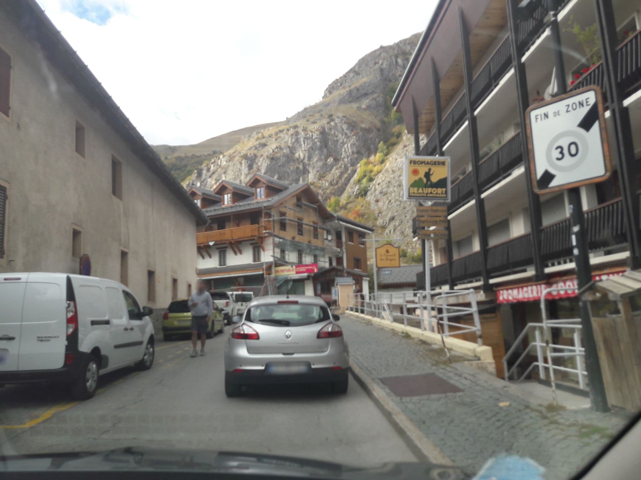 Street view near Appartement Valloire, Valloire — © alexmodesto73 (CC BY-SA · Mapillary)
