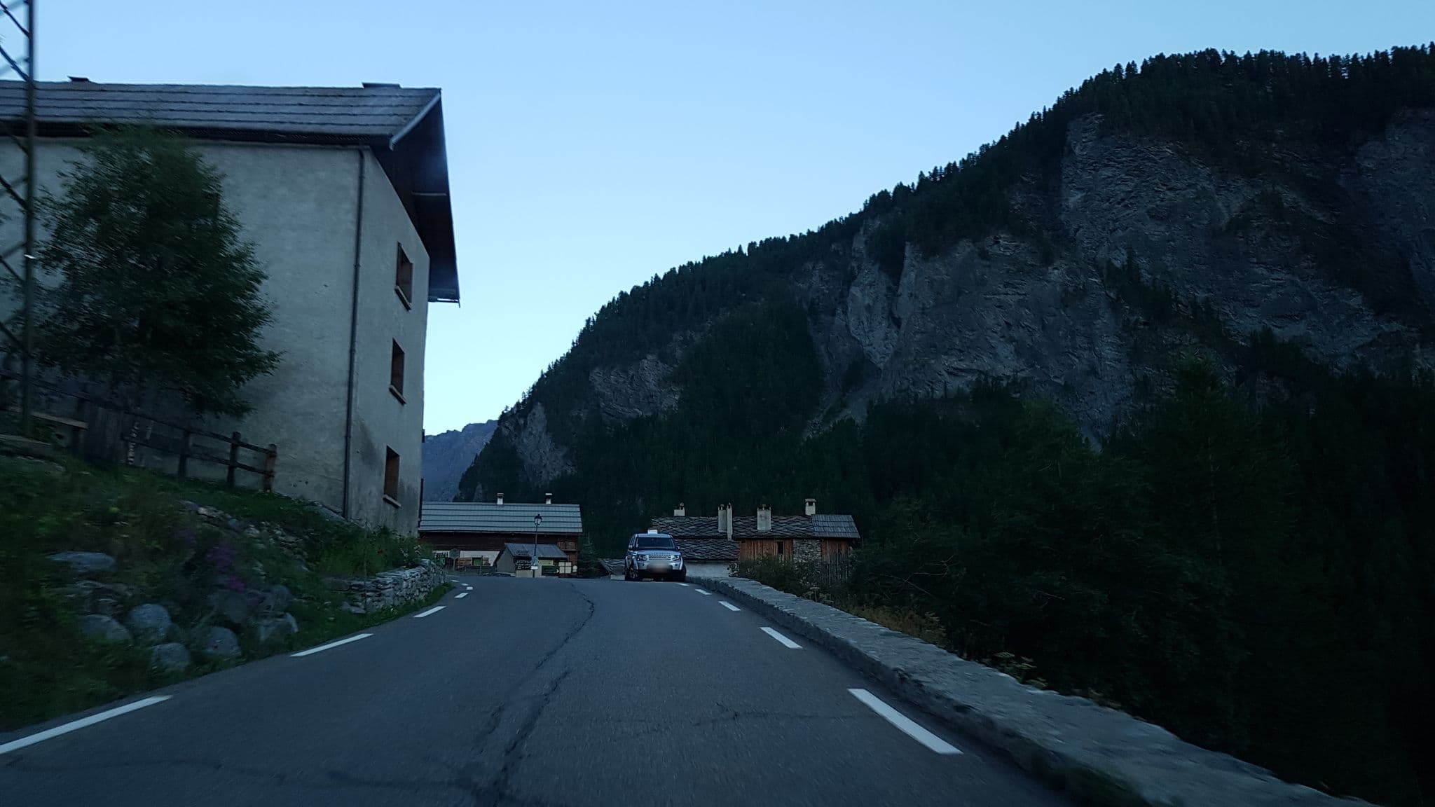 Street view near Chalet Rochebrune, Guillestre — © ale_zena_it (CC BY-SA · Mapillary)