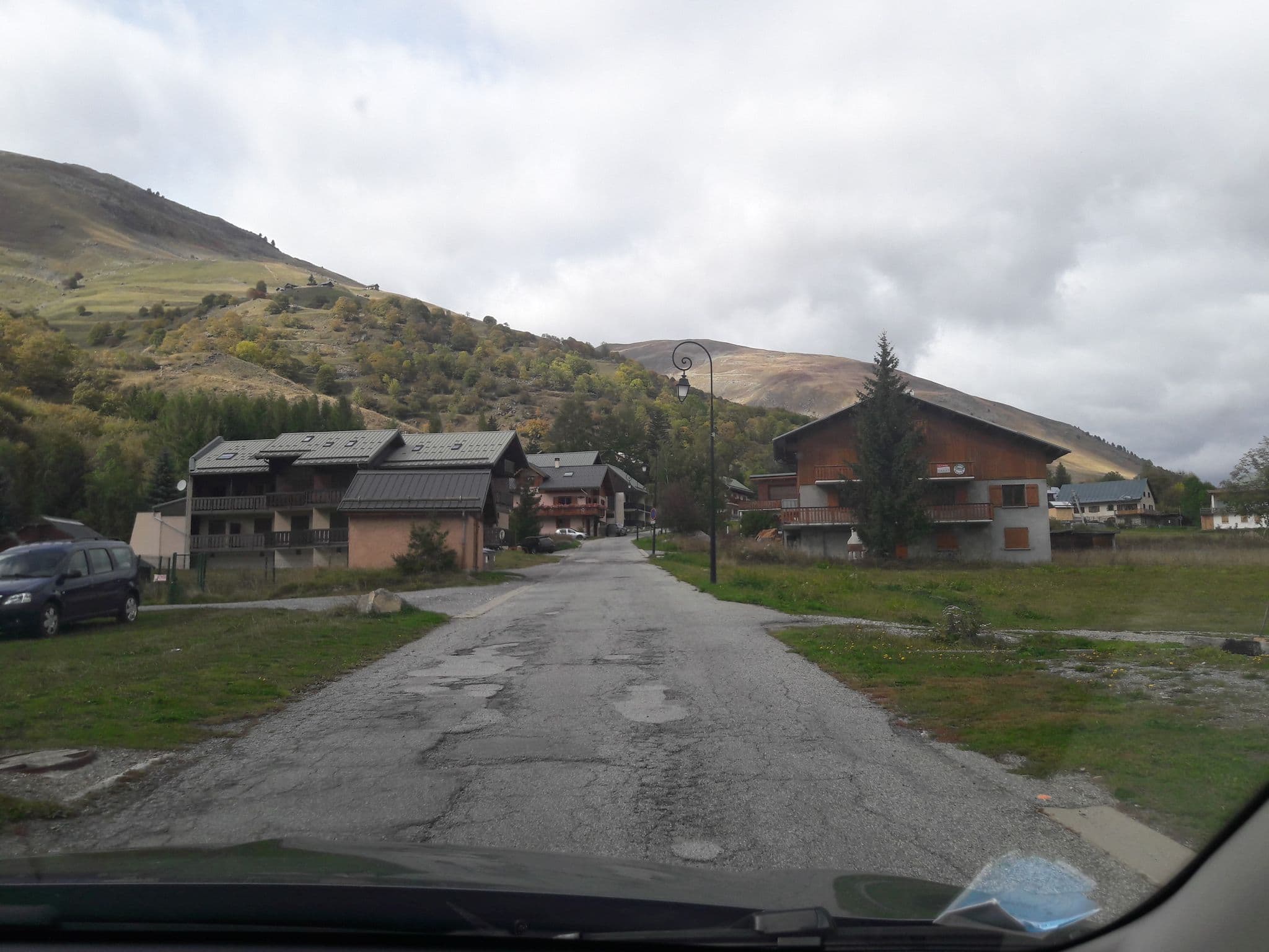 Street view near Chalet des Éclés, Valloire — © alexmodesto73 (CC BY-SA · Mapillary)