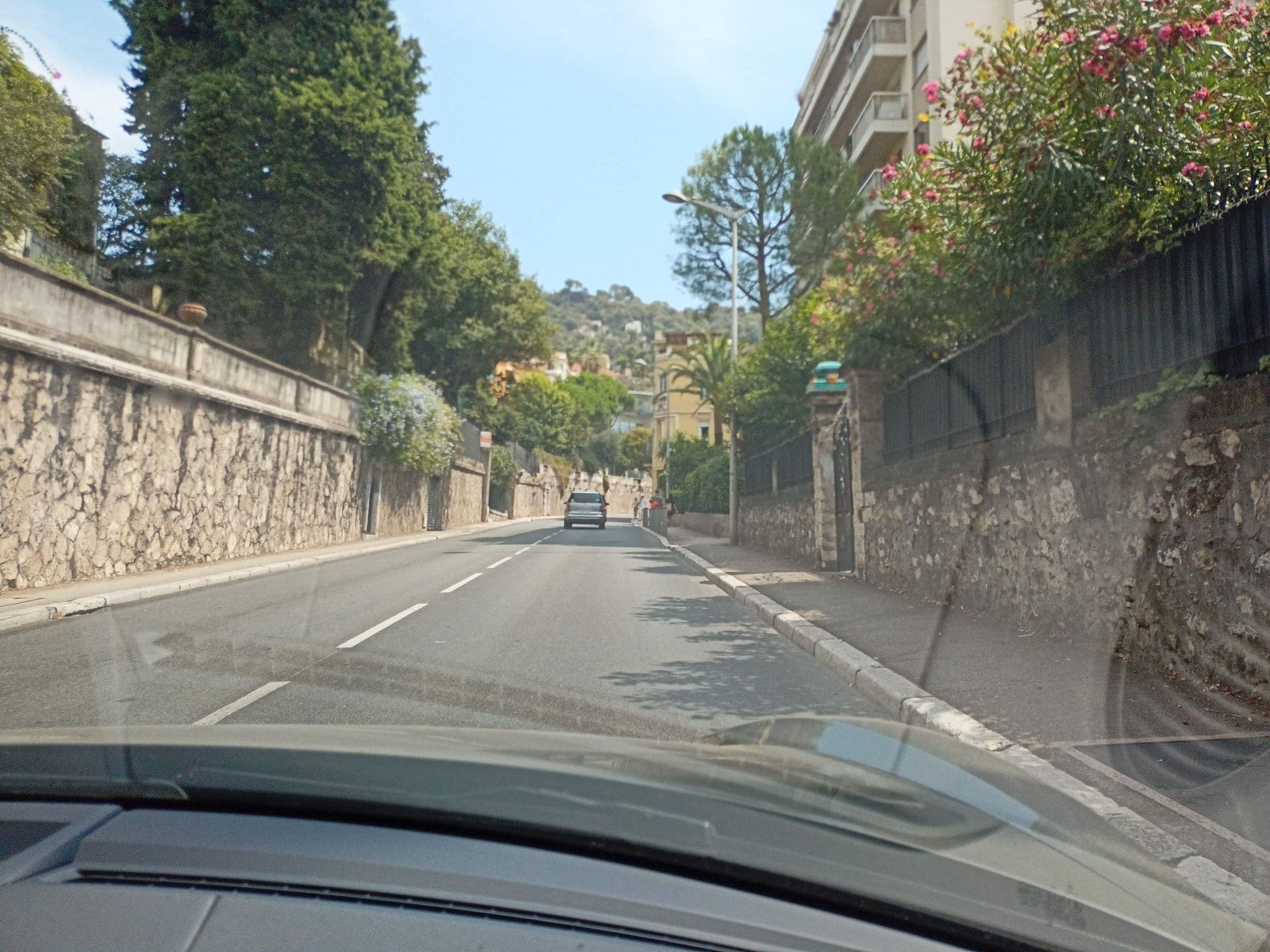Street view near Hôtel Agata, Quartier du Port — © xdTAGCLAN (CC BY-SA · Mapillary)