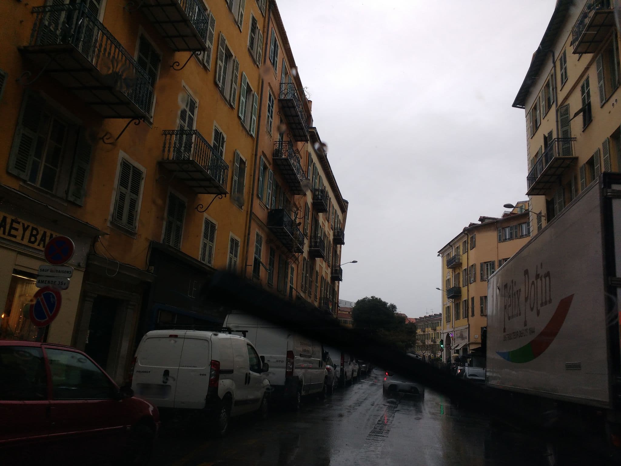 Street view near Hôtel Genève, Quartier du Port — © thetornado76 (CC BY-SA · Mapillary)