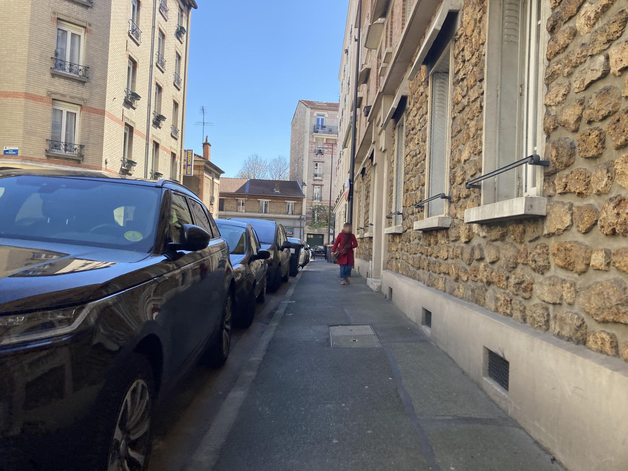 Street view near Hôtel Moderne, Alfortville — © Peperlit0 (CC BY-SA · Mapillary)