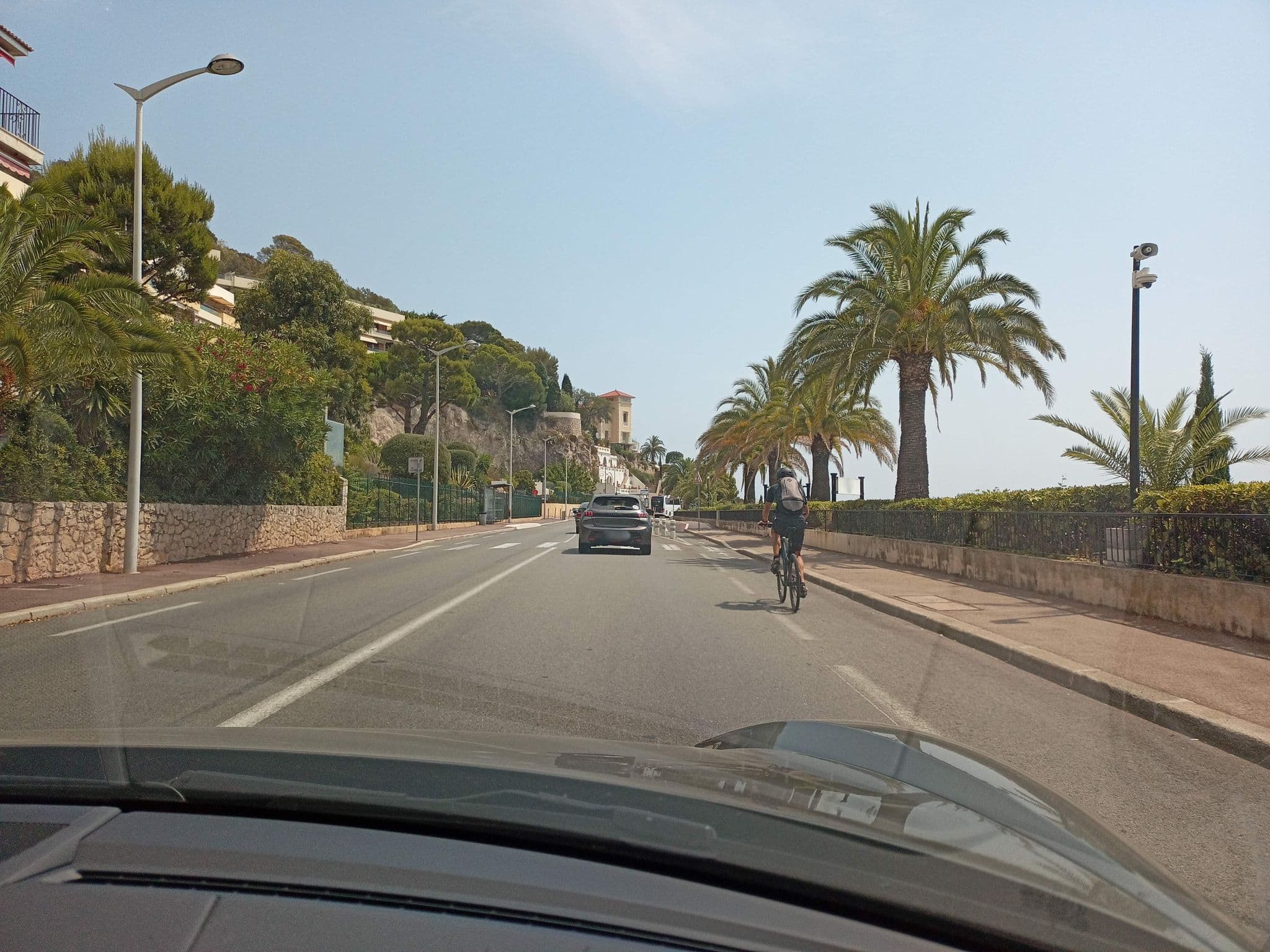 Street view near Hôtel Palais Maeterlinck, Quartier de Mont-Boron — © xdTAGCLAN (CC BY-SA · Mapillary)