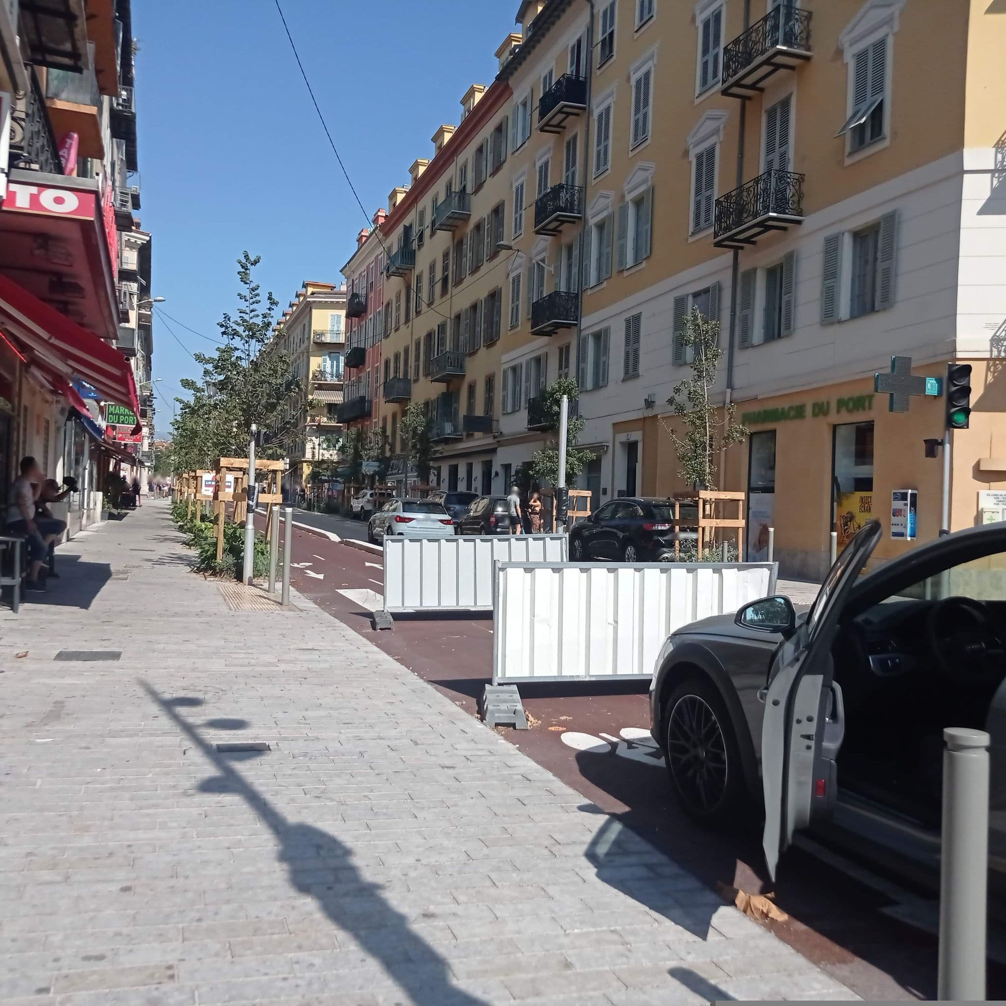 Street view near Èrsextius, Quartier du Port — © Sanchezbabs (CC BY-SA · Mapillary)
