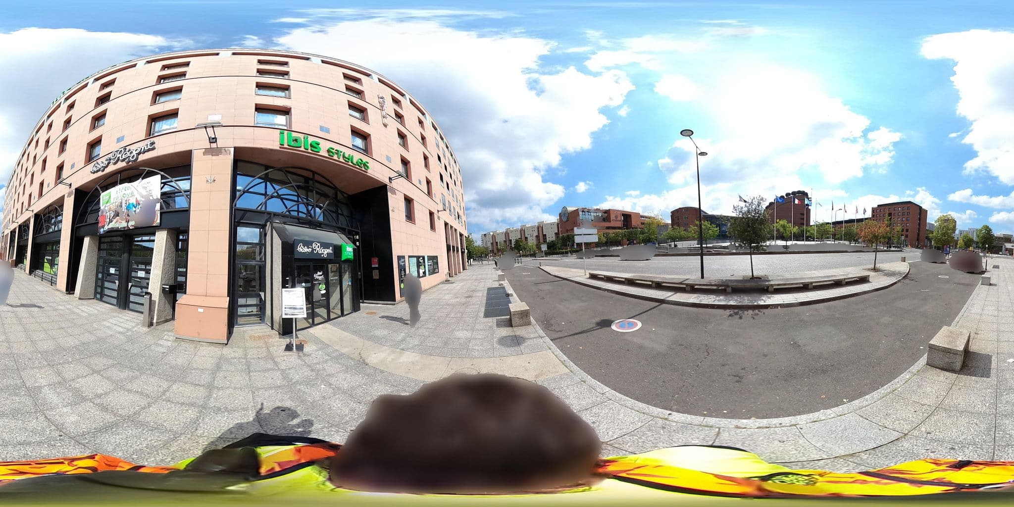 Street view near Ibis Styles Evry-Courcouronnes - Hotel & Events, Évry — © cartocite (CC BY-SA · Mapillary)
