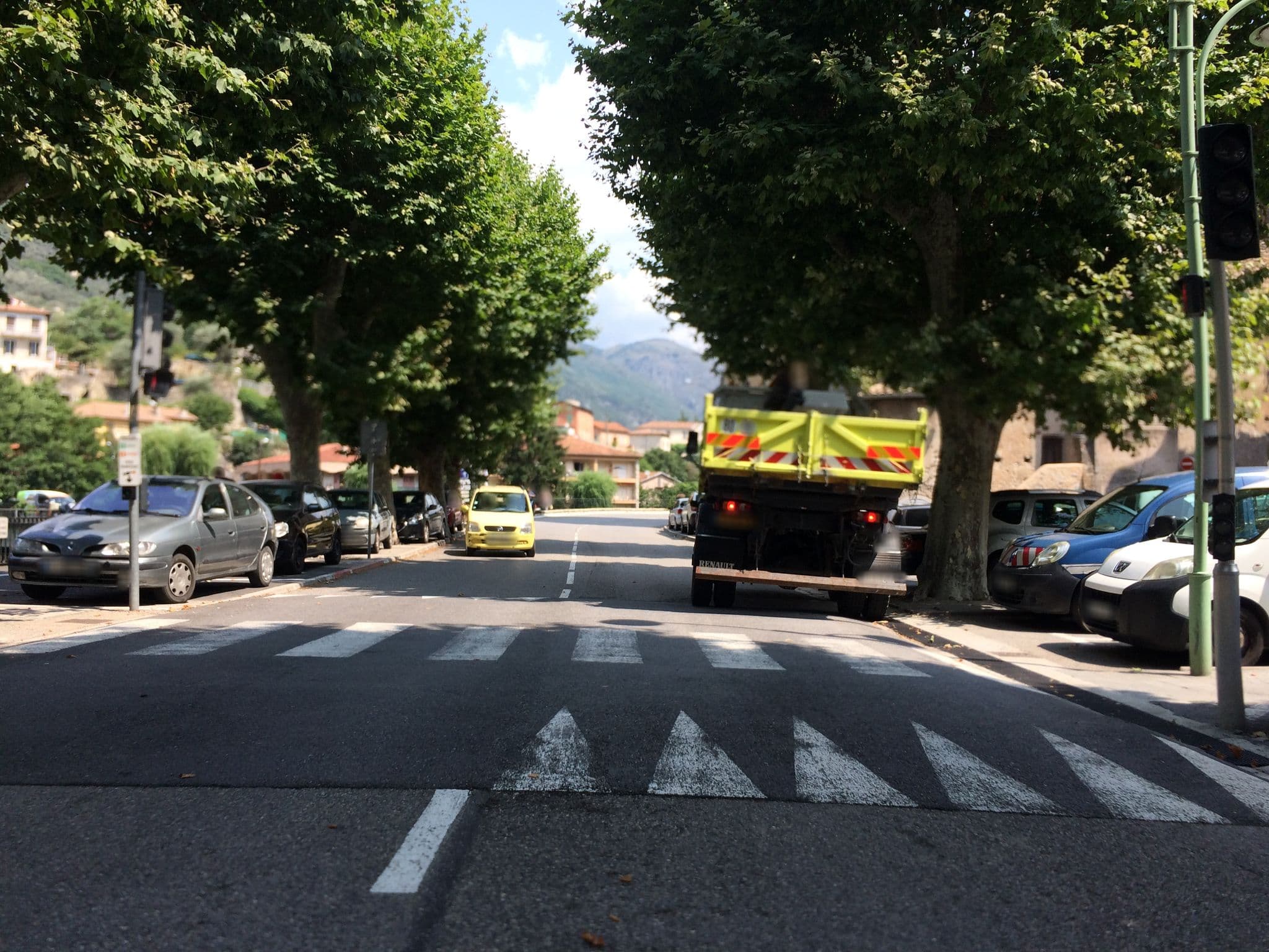 Street view near Hotel Roya, Breil-sur-Roya — © cxc (CC BY-SA · Mapillary)