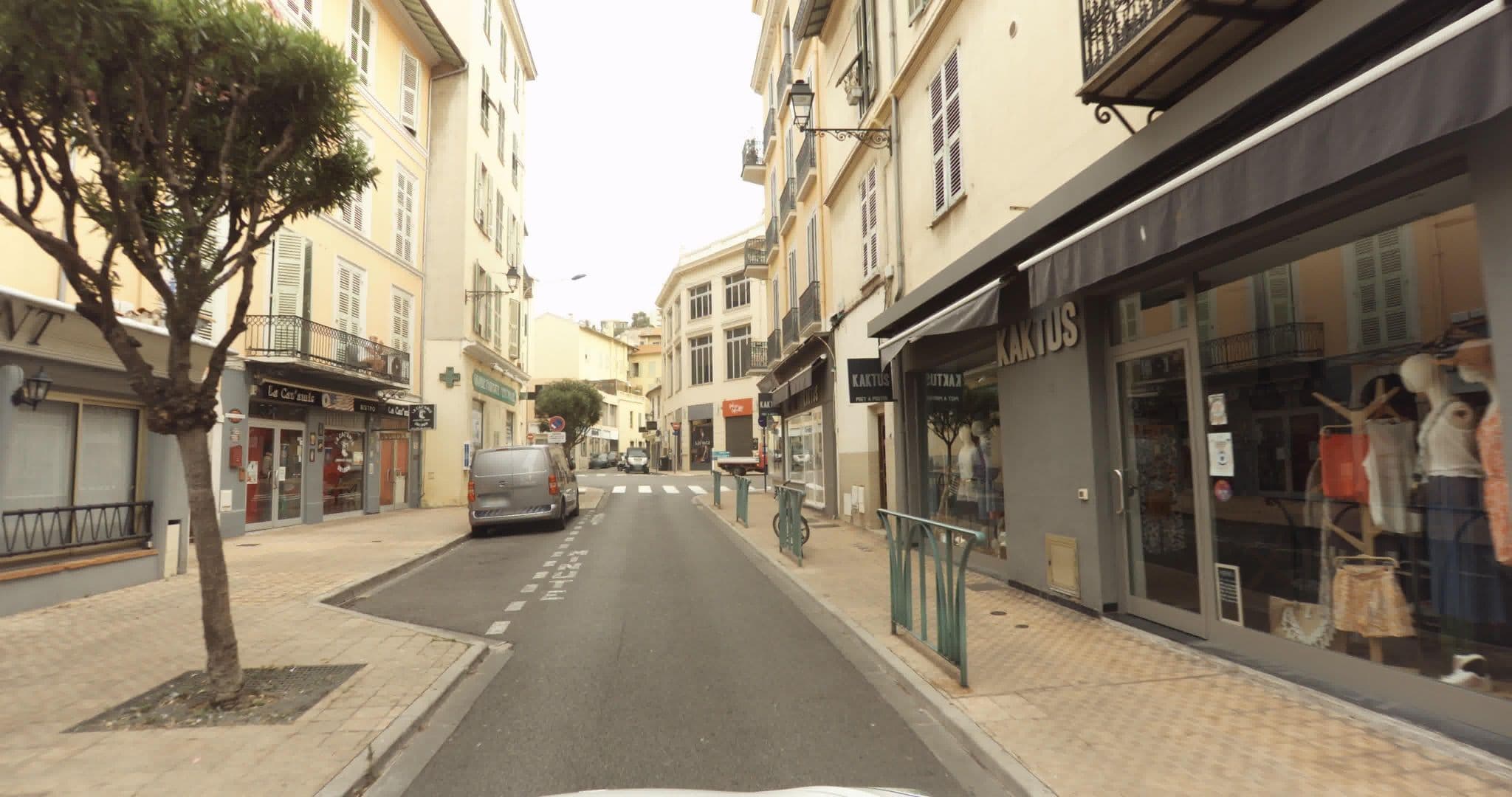 Street view near Hôtel du Musée, Menton — © sogefi (CC BY-SA · Mapillary)