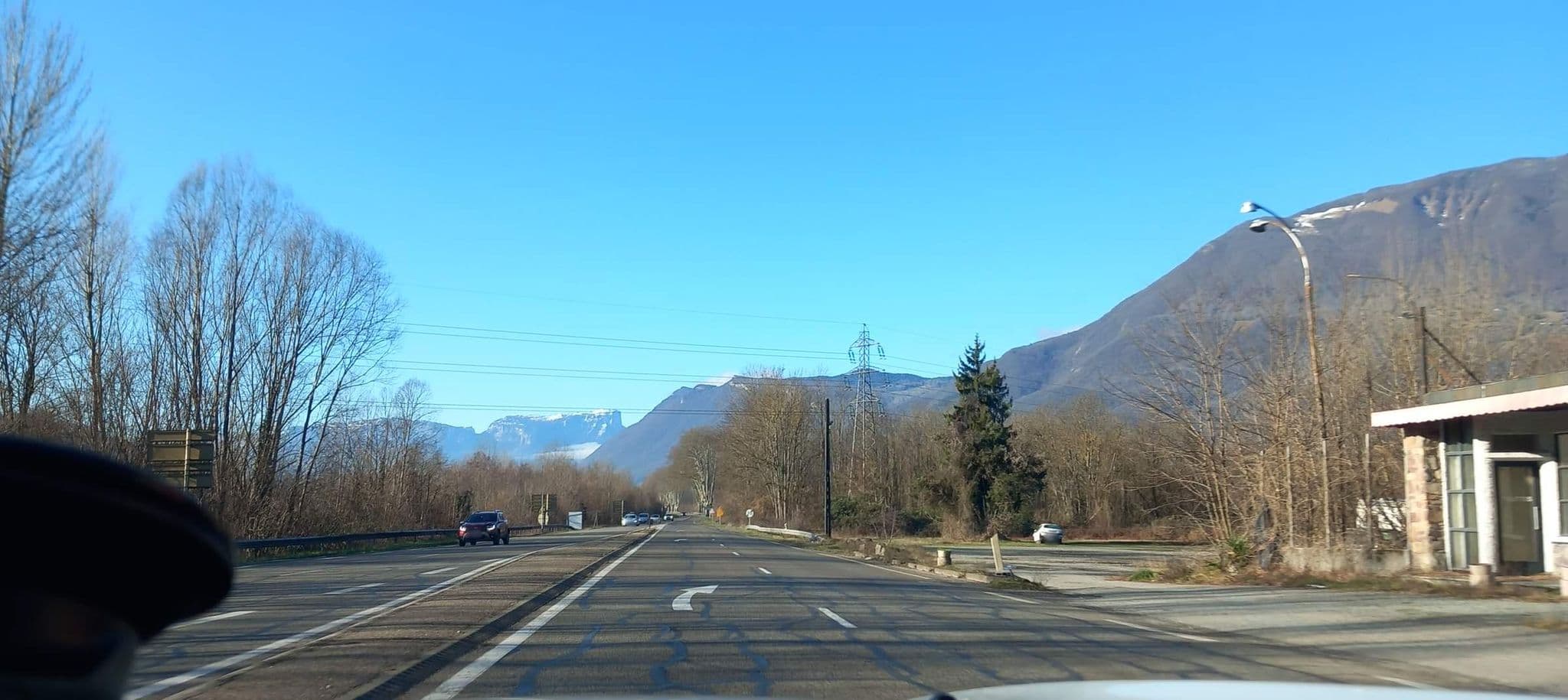 Street view near Akena Hôtel les 3 vallées, Coise — © MatthieuF4FNE (CC BY-SA · Mapillary)
