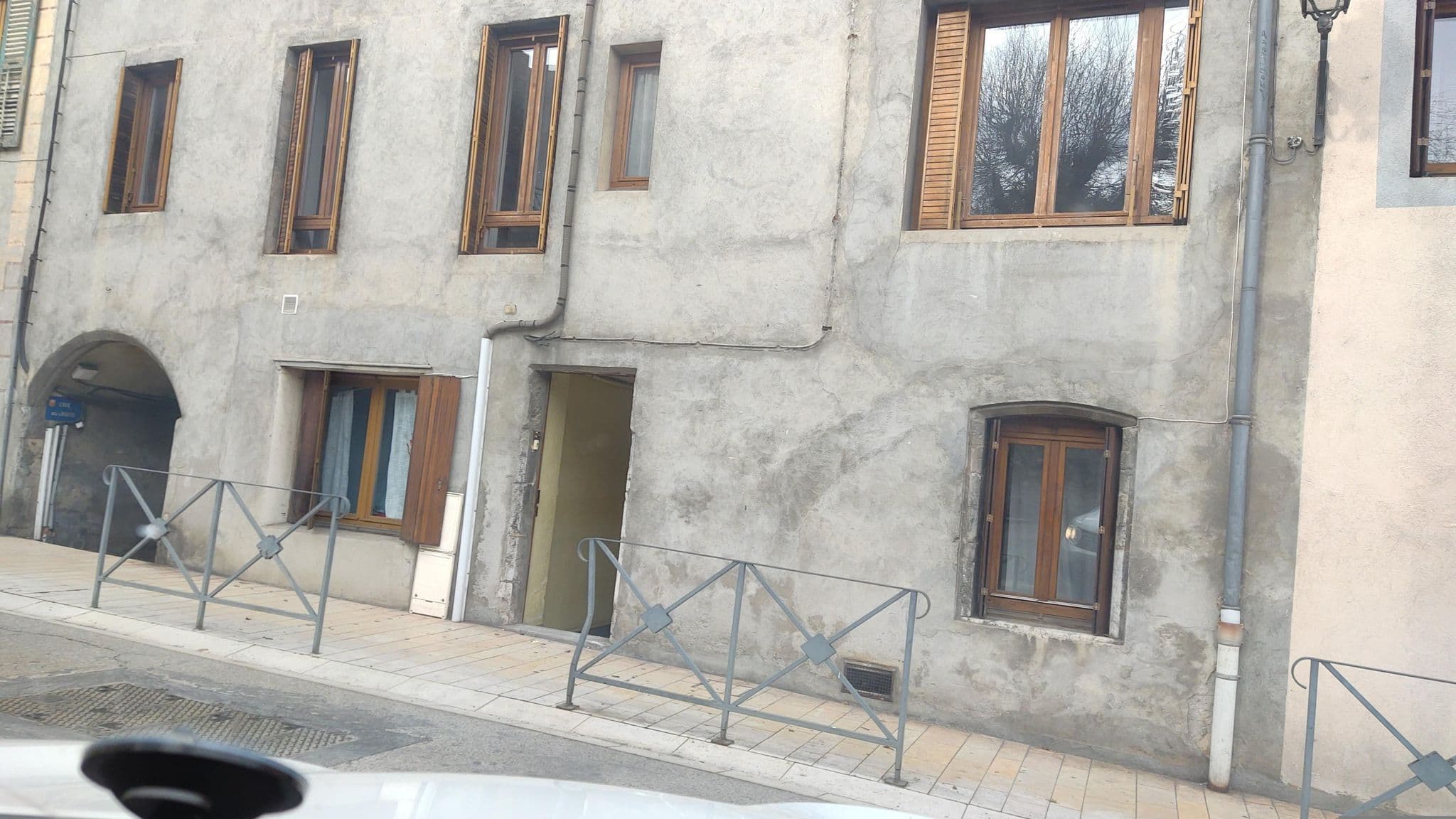Street view near Hôtel Restaurant Viboud, Montmélian — © MatthieuF4FNE (CC BY-SA · Mapillary)