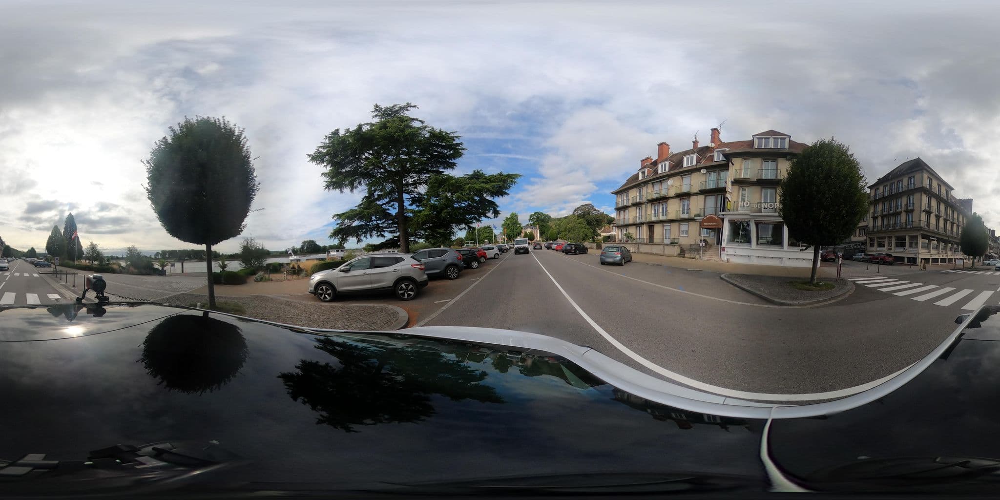 Street view near La Normandie, Caudebec-en-Caux — © sogefi (CC BY-SA · Mapillary)