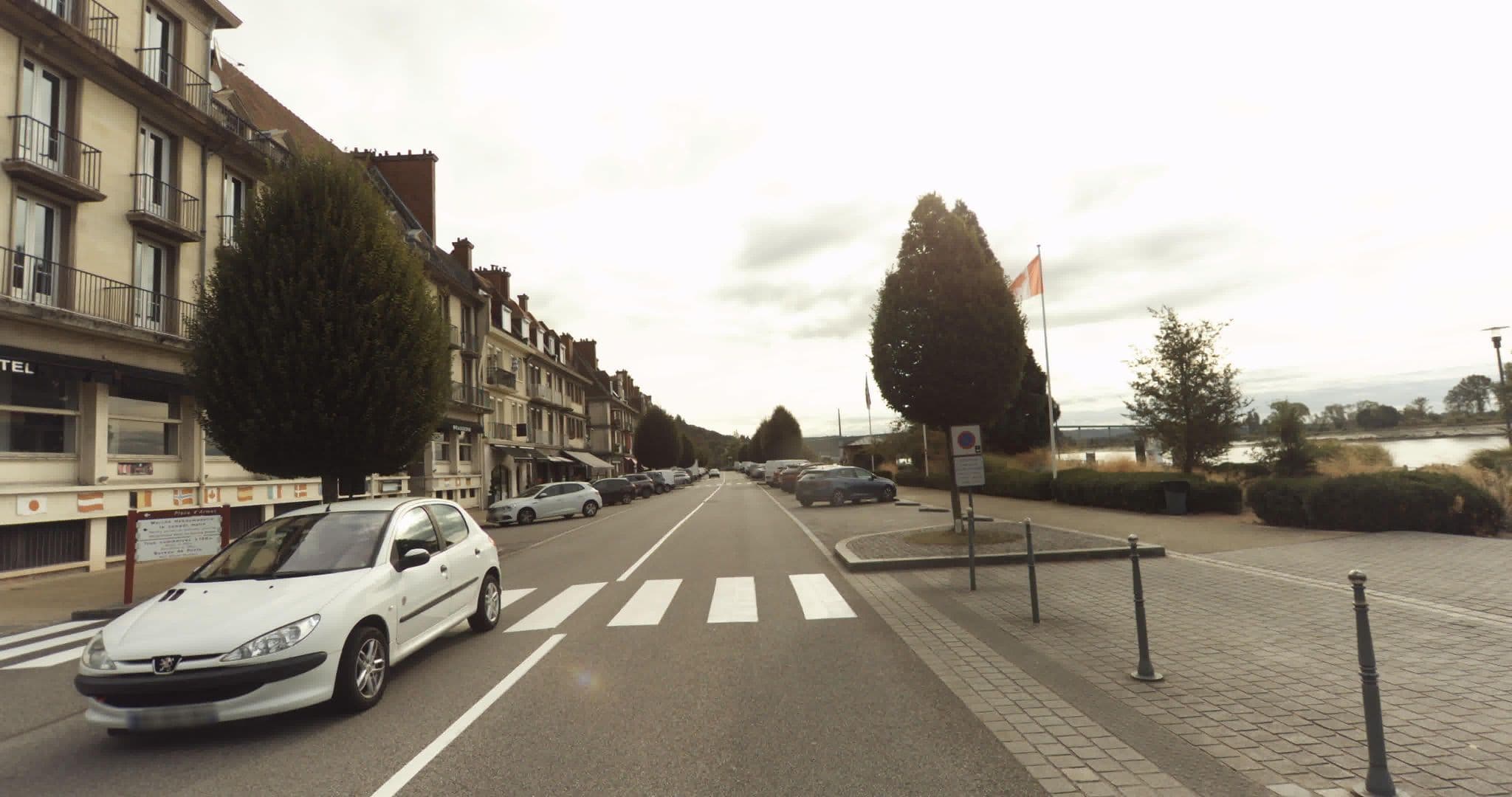 Street view near La Marine, Caudebec-en-Caux — © sogefi (CC BY-SA · Mapillary)