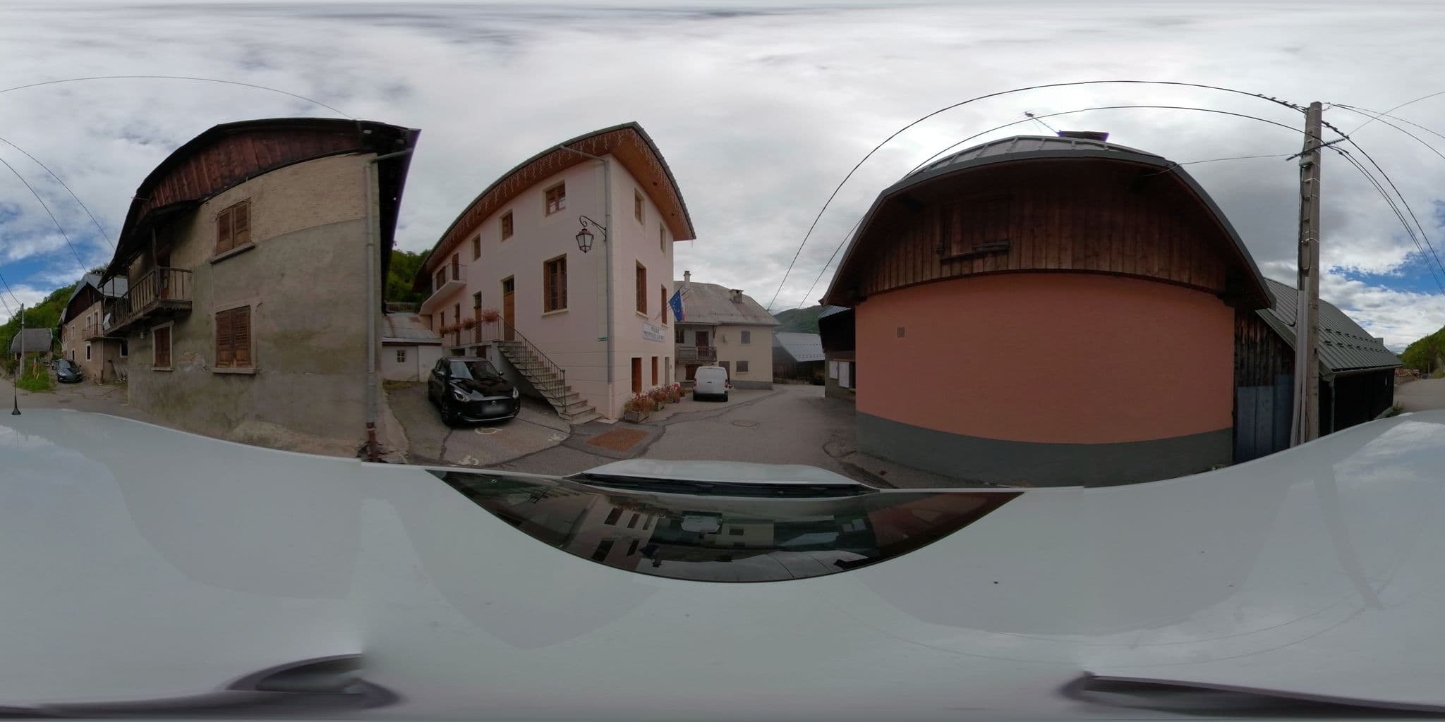 Street view near Goélia Gestion, La Chambre — © serfim_cit_y (CC BY-SA · Mapillary)