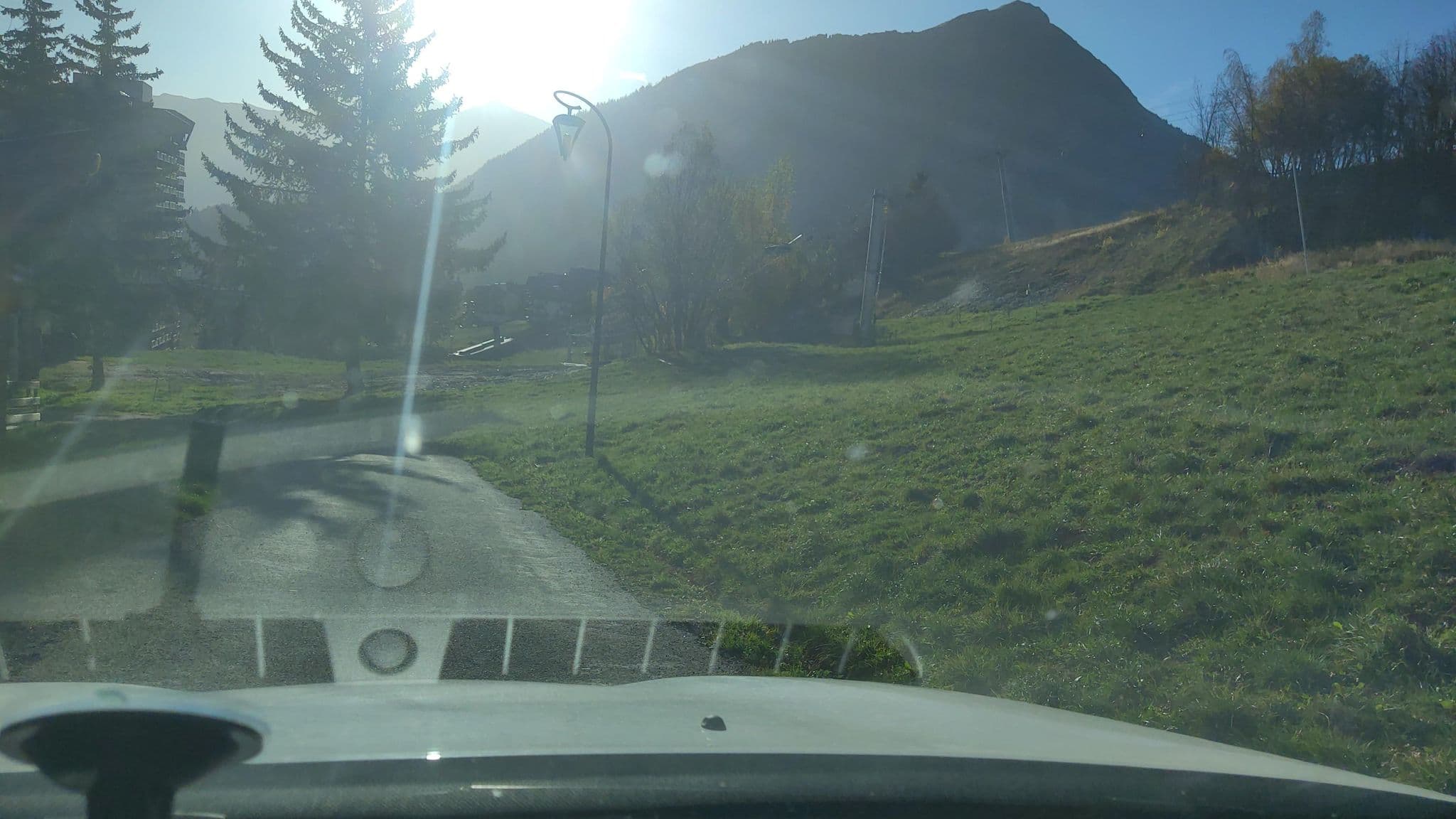 Street view near Appartements Immeuble Zodiaque, Saint-Jean-de-Maurienne — © MatthieuF4FNE (CC BY-SA · Mapillary)