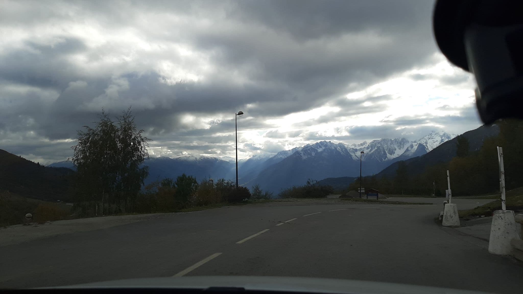 Street view near Family Resort la Perelle, Saint-Rémy-de-Maurienne — © alexmodesto73 (CC BY-SA · Mapillary)