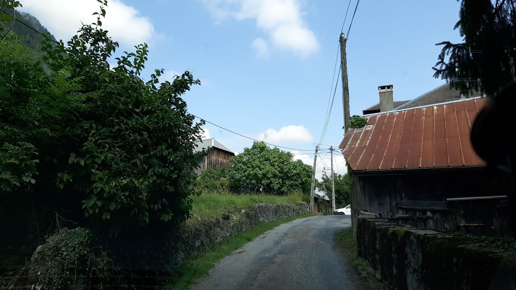 Street view near Hôtel Beauséjour, Mercury — © alexmodesto732 (CC BY-SA · Mapillary)