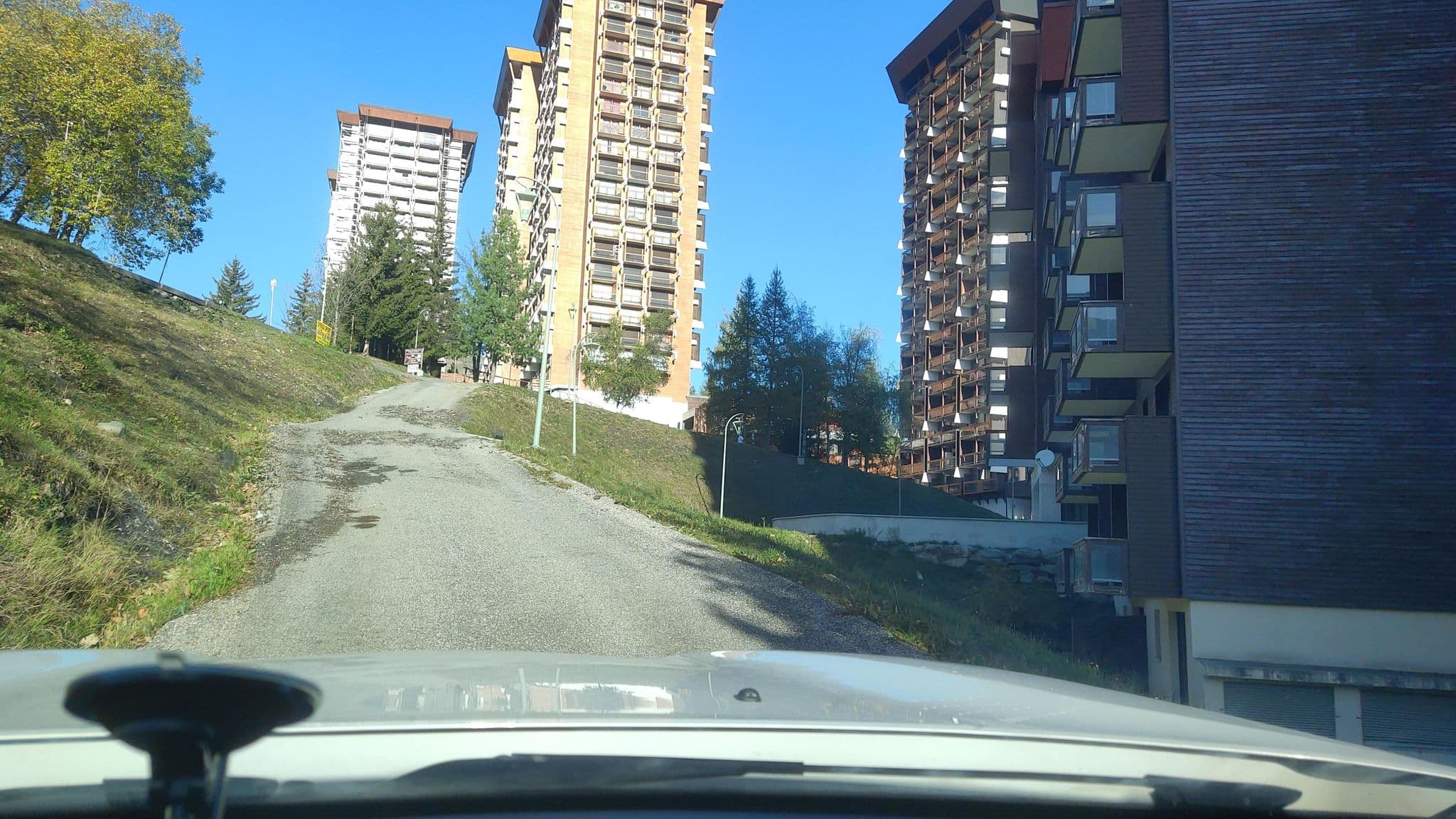 Street view near Tevenkot, Saint-Jean-de-Maurienne — © MatthieuF4FNE (CC BY-SA · Mapillary)