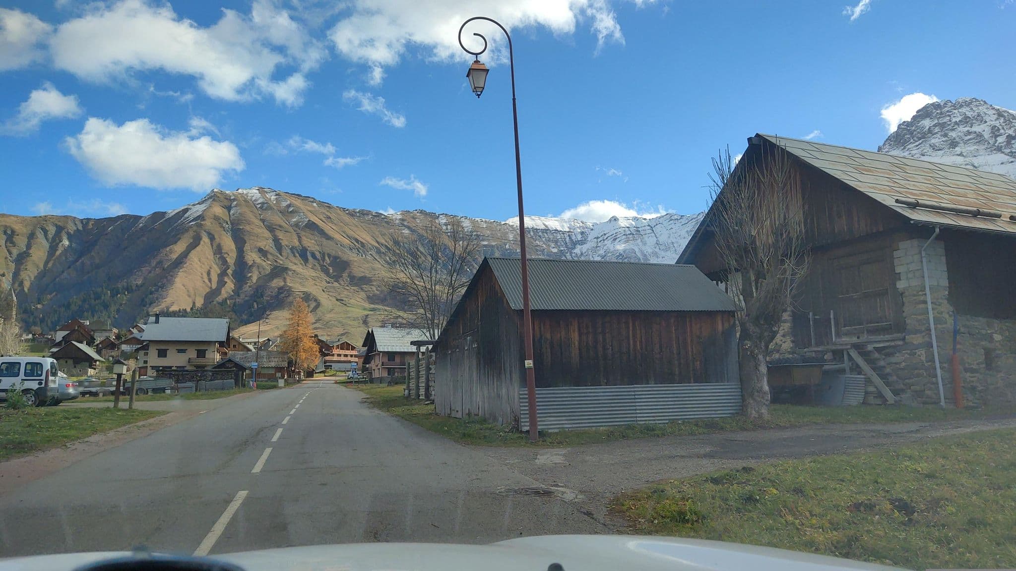Street view near CHALET LES ÉCUREUILS, Villargondran — © MatthieuF4FNE (CC BY-SA · Mapillary)