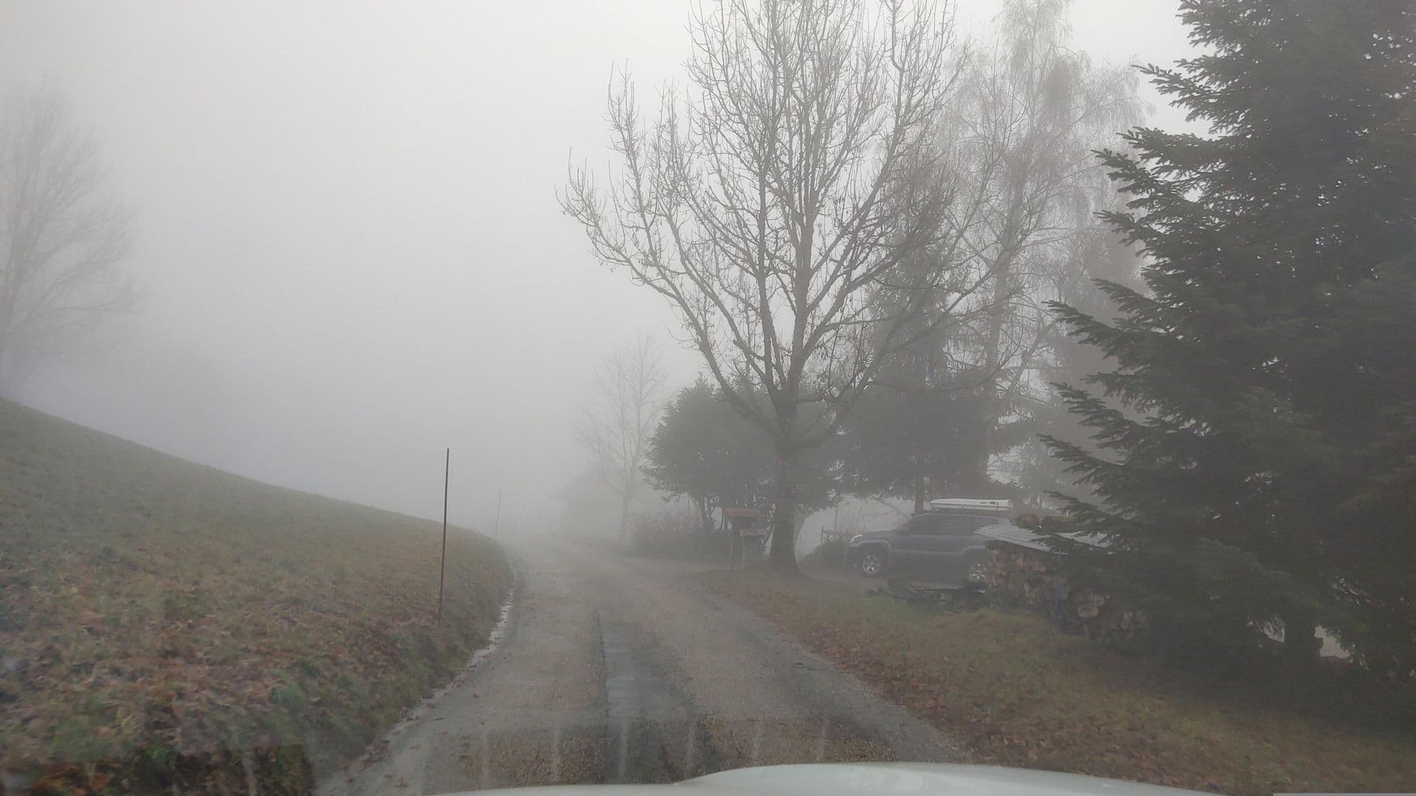 Street view near Le Carnabe, Marthod — © MatthieuF4FNE (CC BY-SA · Mapillary)