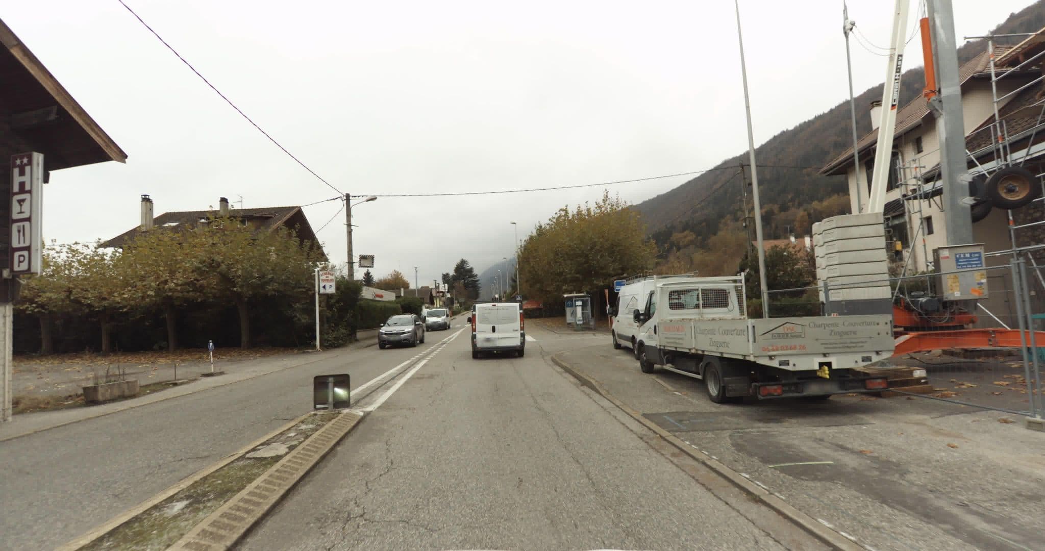 Street view near Auberge des Tonnelles, Sevrier — © sogefi (CC BY-SA · Mapillary)